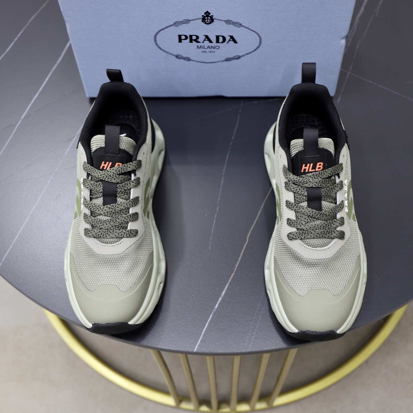 NO:284507,♂♂ Brand Prada PRADA Standard Code 38-44 Grade Official Website The same style. Material original material splicing Comfortable and breathable inner Lightweight wear-resistant sports sole Style category Men's fashion casual shoes Running Sports shoes Honorable luxury brand elements Top luxury Color real picture color, Prada, prada, sneakers19860909♂♂♂ 品牌普拉达PRADA 标准码38-44 等级官网同款 材料原版材料拼接 舒适透气内里 轻便耐磨运动大底 款式类别男士时尚休闲鞋 跑步 运动鞋 尊贵奢侈品大牌元素 顶级奢华 颜色实物图片色,,prada,prada,sneakers,Men's shoes