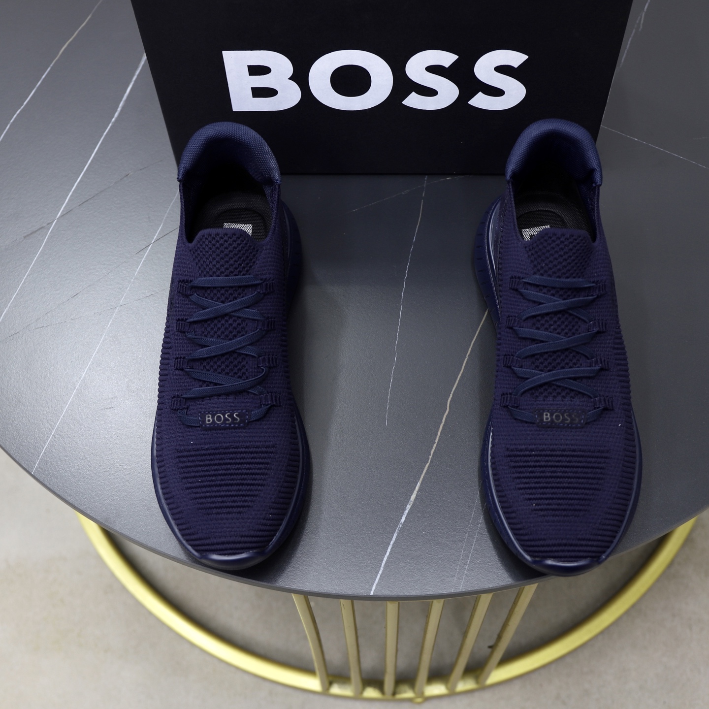 Precio de exportación: 230Boss entrenadores casuales de los hombres, la versión original del molde a