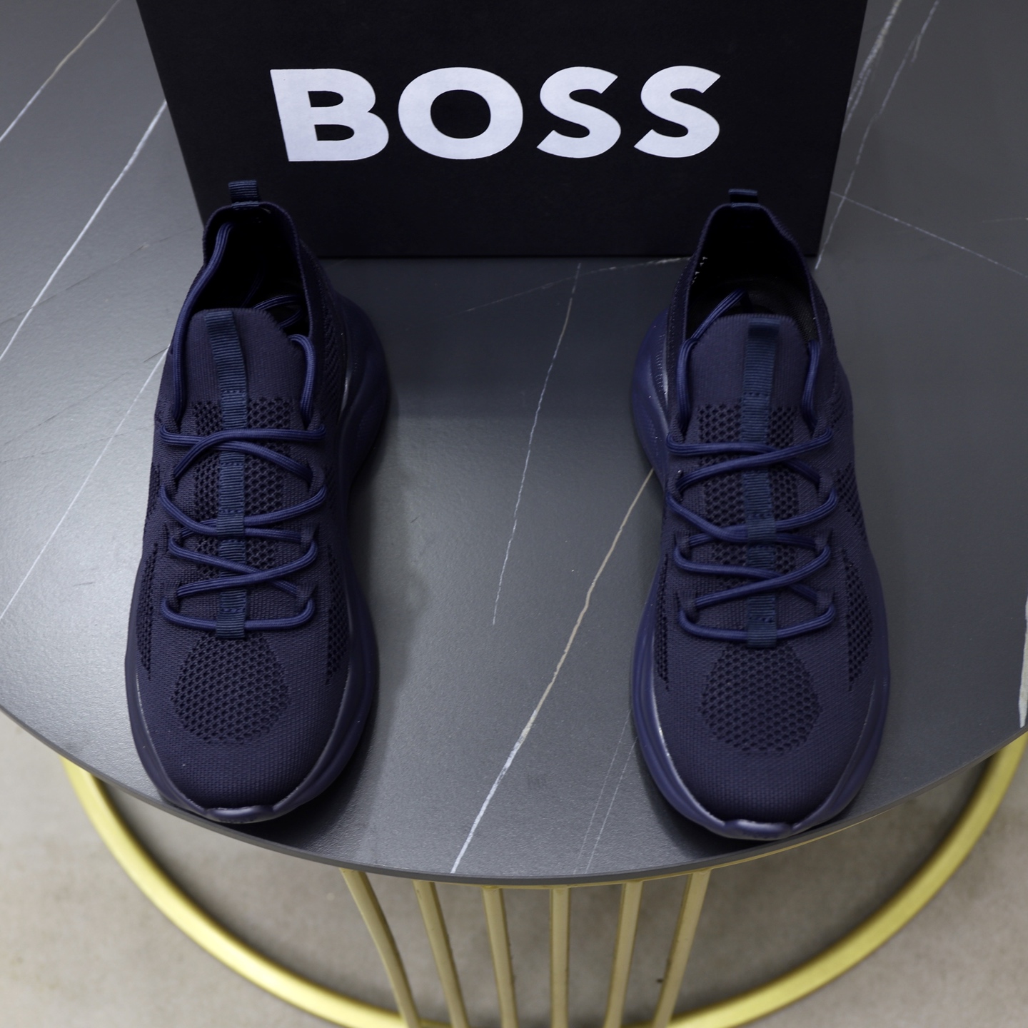 Precio de exportación: 230Boss entrenadores casuales de los hombres, la versión original del molde a