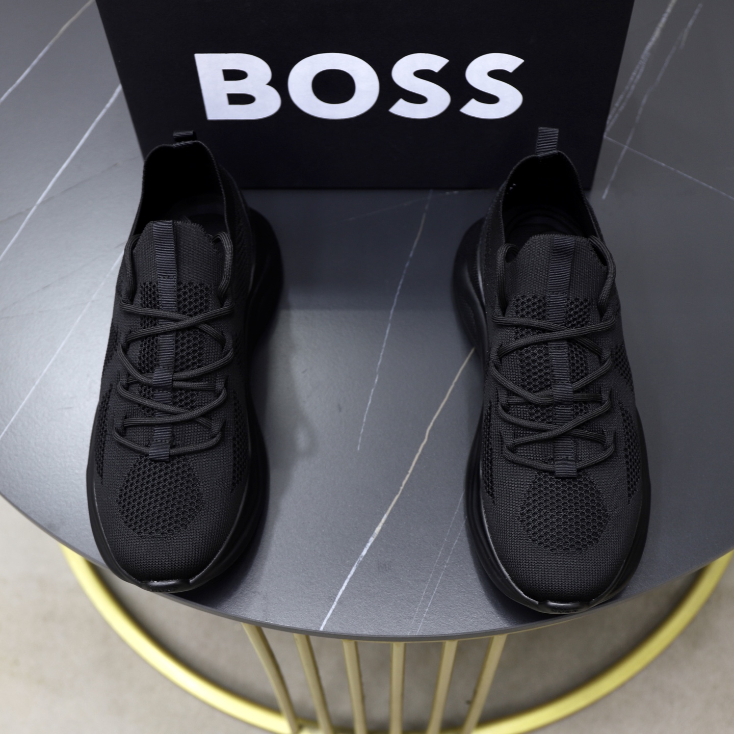 Precio de exportación: 230Boss entrenadores casuales de los hombres, la versión original del molde a