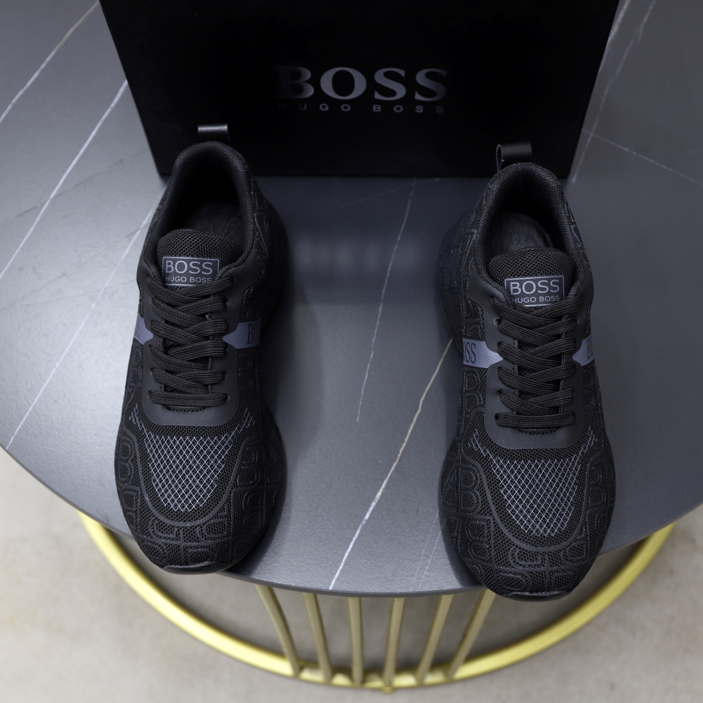 NO:349104,【BOSS】Daddy shoes Original counter trendy shoes, upper Italian breathable mesh, inner, trendy men must have, European and American fashion style, you will be highlights no matter where you go. 1:1 replica, sporty style, original single print, lazy foot cover, original sports sole, boutique creation, suitable for driving, simple but luxurious, versatile, let you go, all the highlights when you go, men's shoes size 38-44 45 can be customized, black, white, blue, three colors,19860909【BOSS】老爹鞋 原版专柜潮鞋 鞋面意大利进透气网布内里 潮男年轻人必备,欧美时尚风格,无论走到那你都是亮点.1:1复刻 运动风,原单印图 懒人套脚必备 原版运动底 精品打造 适合驾车出行 款式简单而不失奢华,百搭,让你走到那都是亮点,男鞋码数38-44 45可定做 黑色 白色 蓝色三色,,Men's shoes