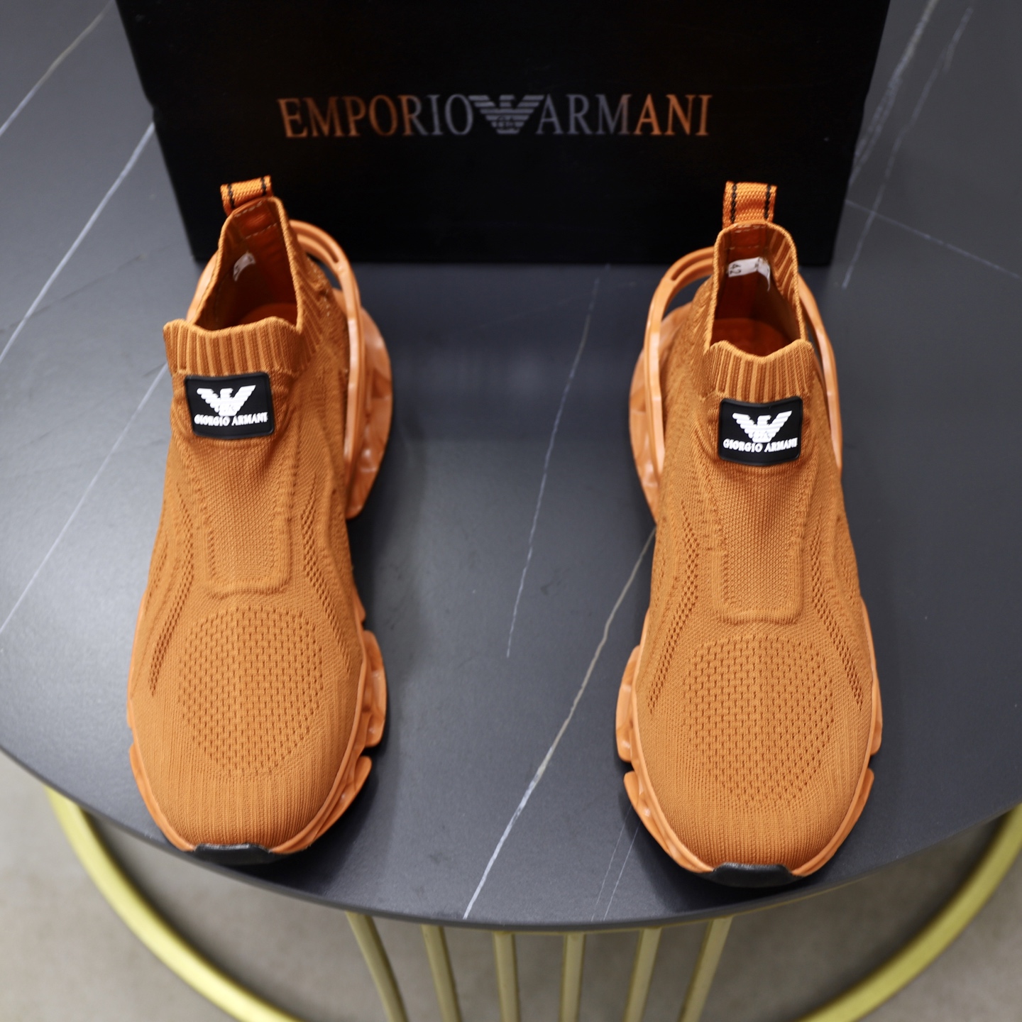 NO:352905,♂♂ Brand Armani Standard Code 38-44 Grade Official Website The same style as the original material splicing Comfortable and breathable inner Lightweight wear-resistant sports sole Style category Men's fashion casual shoes Running Sports shoes Honorable luxury brand elements Top luxury Color real picture color, Armani, sneakers19860909♂♂♂ 品牌阿玛尼 标准码38-44 等级官网同款 材料原版材料拼接 舒适透气内里 轻便耐磨运动大底 款式类别男士时尚休闲鞋 跑步 运动鞋 尊贵奢侈品大牌元素 顶级奢华 颜色实物图片色,,armani,sneakers,Men's shoes