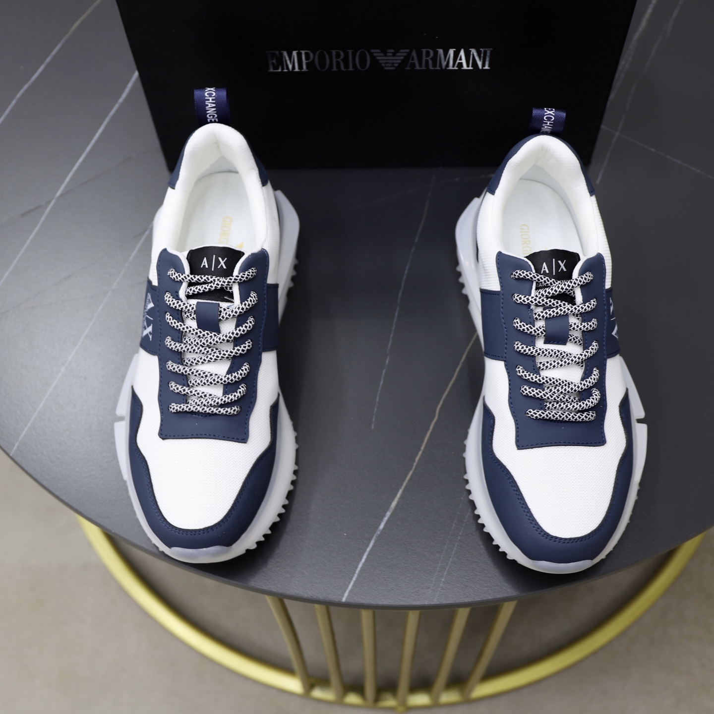 NO:354040,♂♂ Brand Armani Standard Code 38-44 (45 customized) Grade official website same model Material original material splicing Comfortable and breathable inner Lightweight wear-resistant sports sole Style category Men's fashion casual shoes Running Sports shoes Honorable luxury brand elements Top luxury Color real picture color, Armani, sneakers19860909♂♂♂ 品牌阿玛尼 标准码38-44（45订做） 等级官网同款 材料原版材料拼接 舒适透气内里 轻便耐磨运动大底 款式类别男士时尚休闲鞋 跑步 运动鞋 尊贵奢侈品大牌元素 顶级奢华 颜色实物图片色,,armani,sneakers,Men's shoes