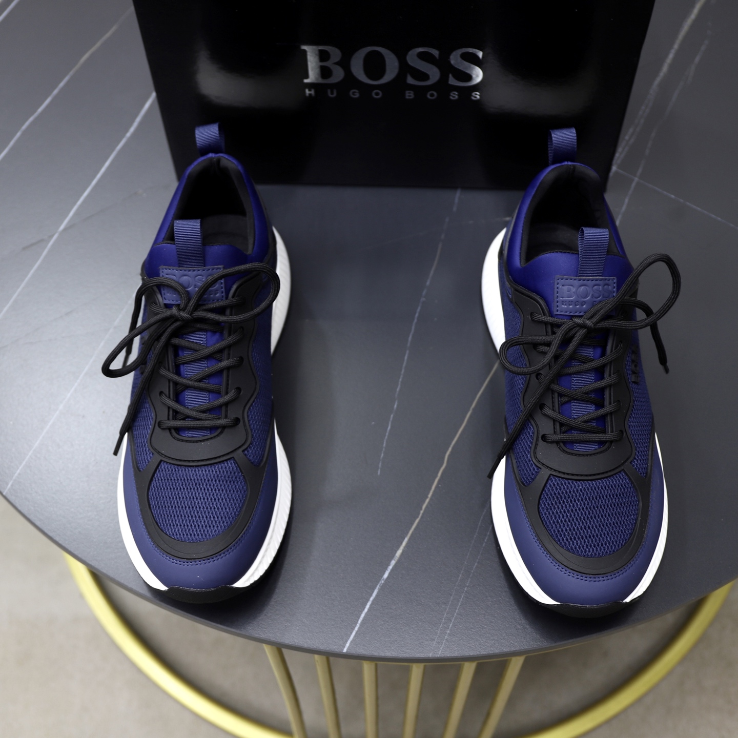 NO:354076,♂♂ Brand BOSS Standard Code 38-44 (45 customized) Grade official website The same model Material original material splicing Comfortable and breathable inner Lightweight wear-resistant sports sole Style category Men's fashion casual shoes Running Sports shoes Honorable luxury brand elements Top luxury Color real picture color, Sneakers19860909♂♂♂ 品牌BOSS 标准码38-44（45订做） 等级官网同款 材料原版材料拼接 舒适透气内里 轻便耐磨运动大底 款式类别男士时尚休闲鞋 跑步 运动鞋 尊贵奢侈品大牌元素 顶级奢华 颜色实物图片色,,sneakers,Men's shoes