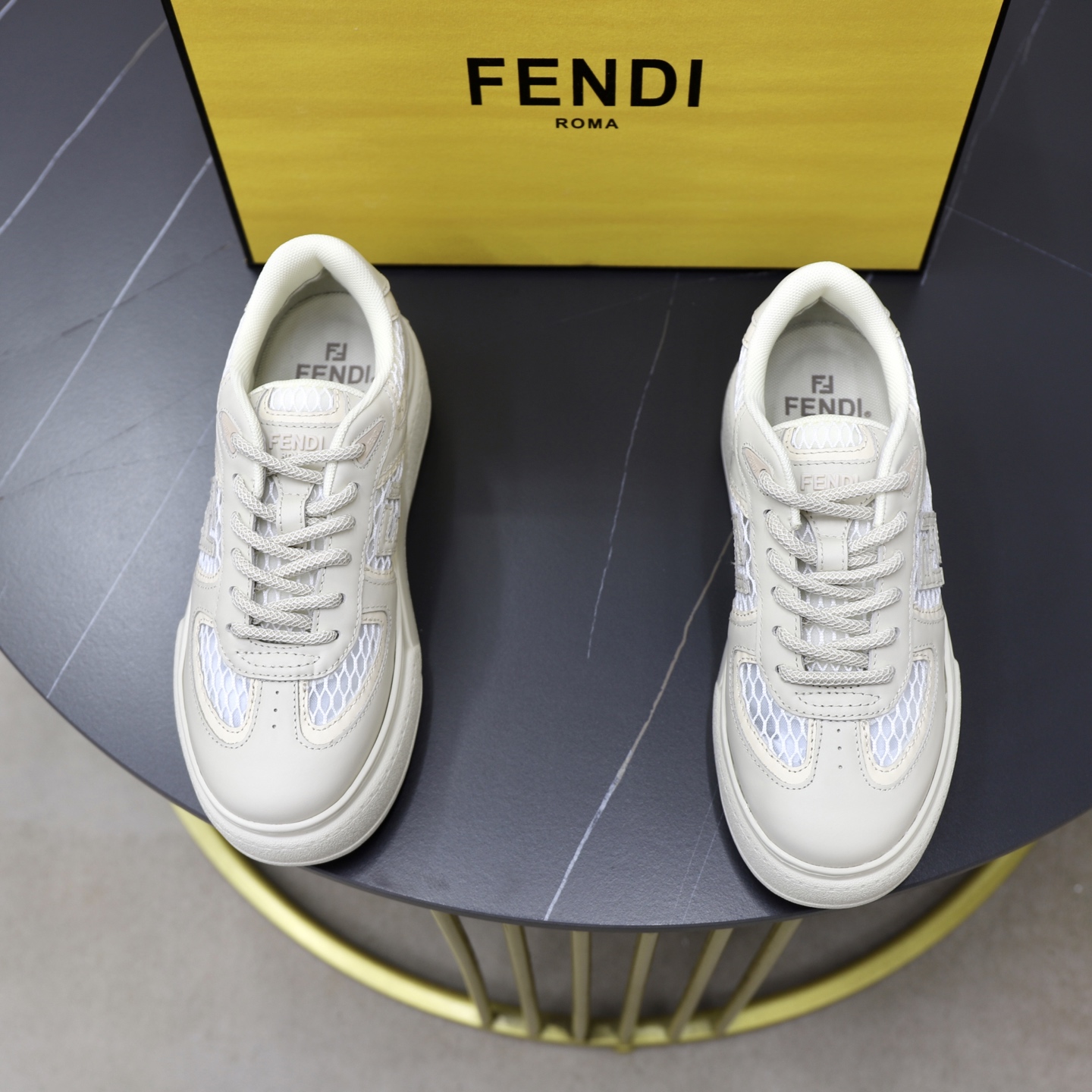 NO:350434,Couple model [FENDI] Fendi - High-end quality Original single casual sneakers - Upper imported Napa calfskin, preferred brand hollow mesh canvas, tongue. Heel; injection molding brand logo plastic mold - inner brand canvas - outsole ultralight T foaming·rubber; molded outsole - ultra high quality control·fine workmanship highlighting (high-end·noble·grade) worth owning -Size 35-45 (38,45, custom made)·,,fendi,fendi,sneakers,cowhide19860909情侣款【 FENDI】芬迪 -高端品质 原单休闲运动鞋 -鞋面进口纳帕小牛皮、优选品牌镂空网帆布、鞋舌.后跟；注塑品牌logo塑胶模-内里品牌帆布 -大底超轻T发泡·橡胶；成型大底 -超高品控·做工精细凸显(高端·贵气·档次)值得拥有 -Size 35-45（38,45,可订做)·,,fendi,fendi,sneakers,cowhide,Men's shoes