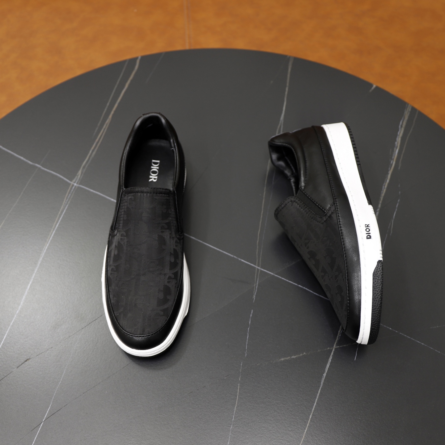 Dior Men's Black Oblique Galaxy Leather Slip-On Sneaker Shoes 8 i1752423088033 2993 0 6