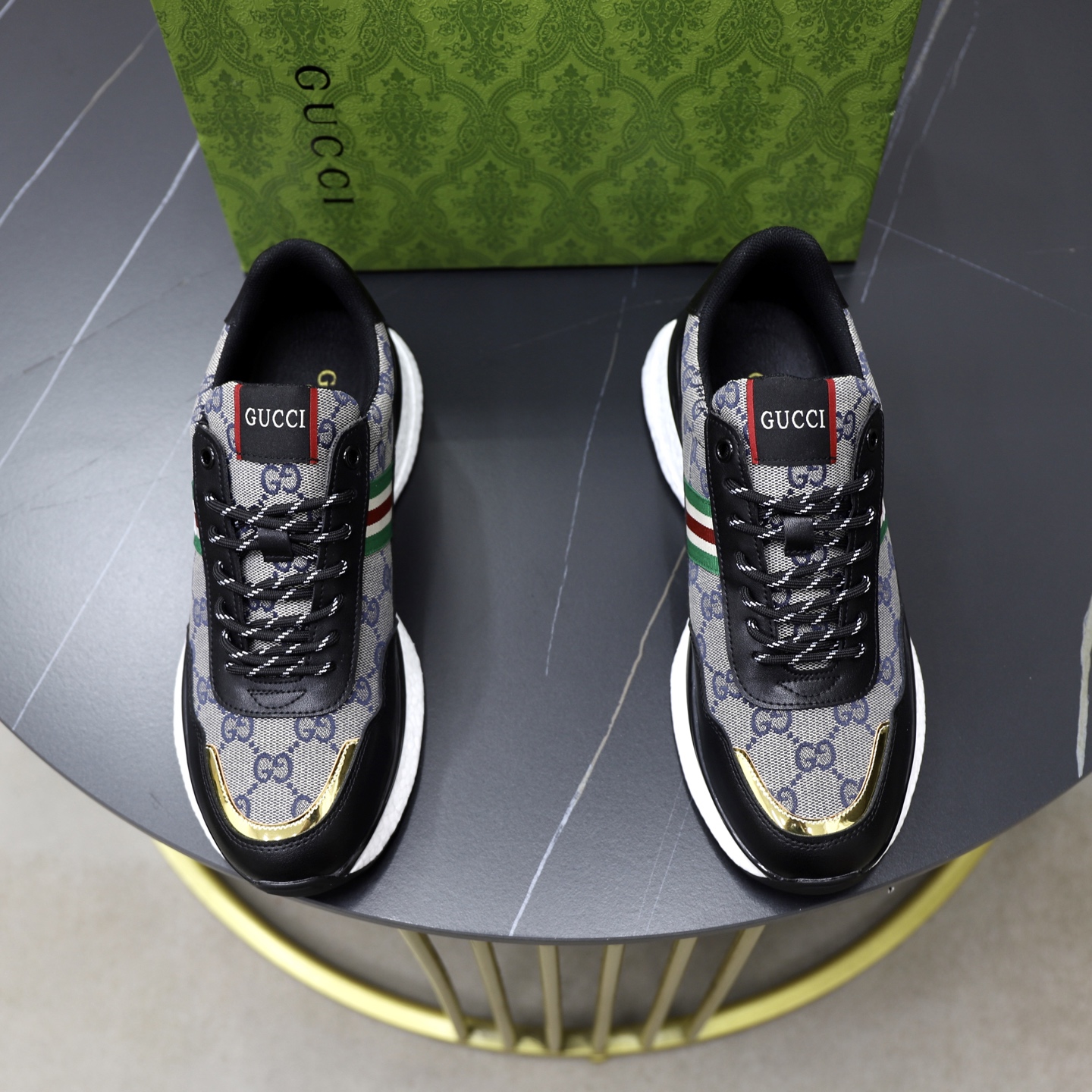 NO:353103,♂♂ Brand Guqi GUCCI Standard Code 38-44 (45 customized) Grade official website same model Material original material splicing Comfortable and breathable inner Lightweight wear-resistant sports sole Style category Men's fashion casual shoes Running Sports shoes Honorable luxury brand elements Top luxury Color real picture color, Gucci,sneakers19860909♂♂♂ 品牌古奇GUCCI 标准码38-44（45订做） 等级官网同款 材料原版材料拼接 舒适透气内里 轻便耐磨运动大底 款式类别男士时尚休闲鞋 跑步 运动鞋 尊贵奢侈品大牌元素 顶级奢华 颜色实物图片色,,gucci,sneakers,Men's shoes