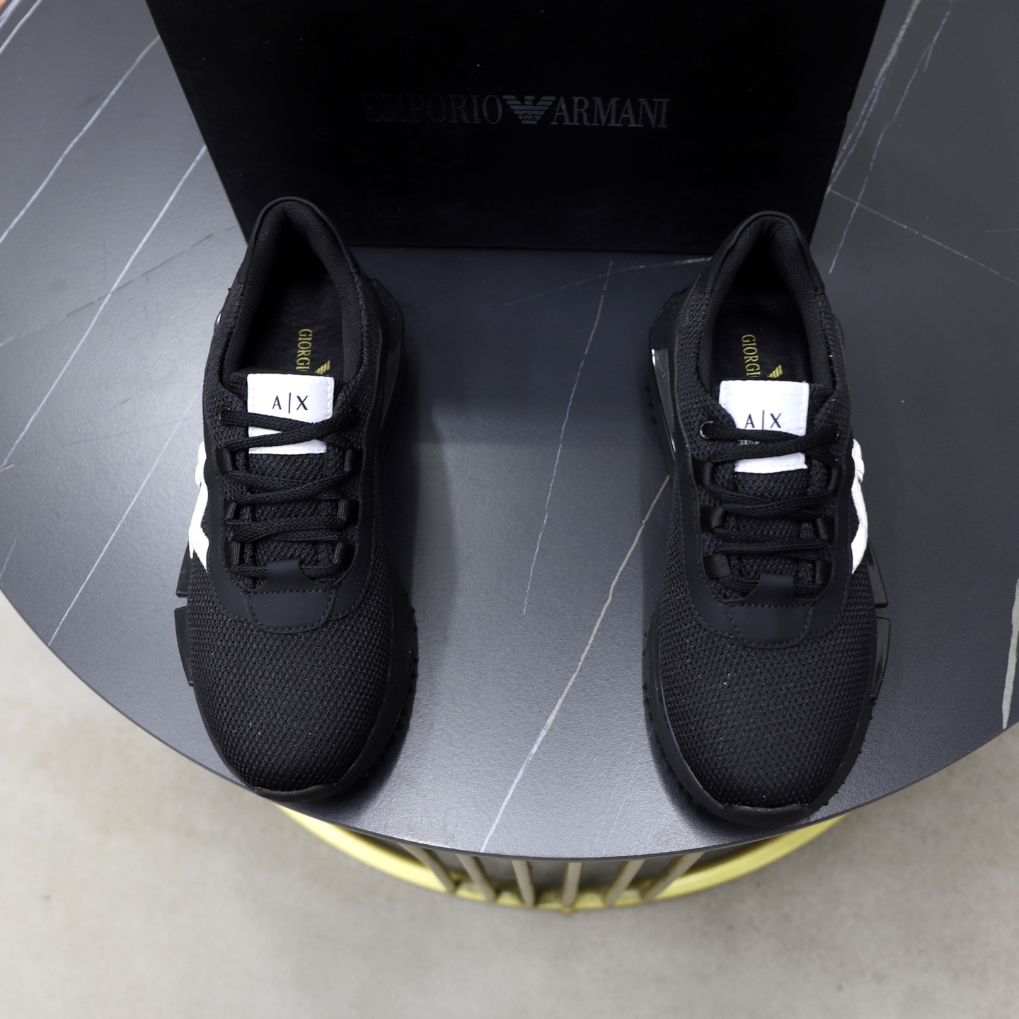 NO:353941,♂♂ Brand Armani Standard Code 38-44 (45 customized) Grade official website same model Material original leather splicing Comfortable and breathable inner Original wear-resistant outsole Style category Men's fashion casual shoes Running Sports shoes Honorable luxury brand elements Top luxury Color real picture color, Armani, sneakers19860909♂♂♂ 品牌阿玛尼 标准码38-44（45订做） 等级官网同款 材料原版皮料拼接 舒适透气内里 原厂耐磨大底 款式类别男士时尚休闲鞋 跑步 运动鞋 尊贵奢侈品大牌元素 顶级奢华 颜色实物图片色,,armani,sneakers,Men's shoes