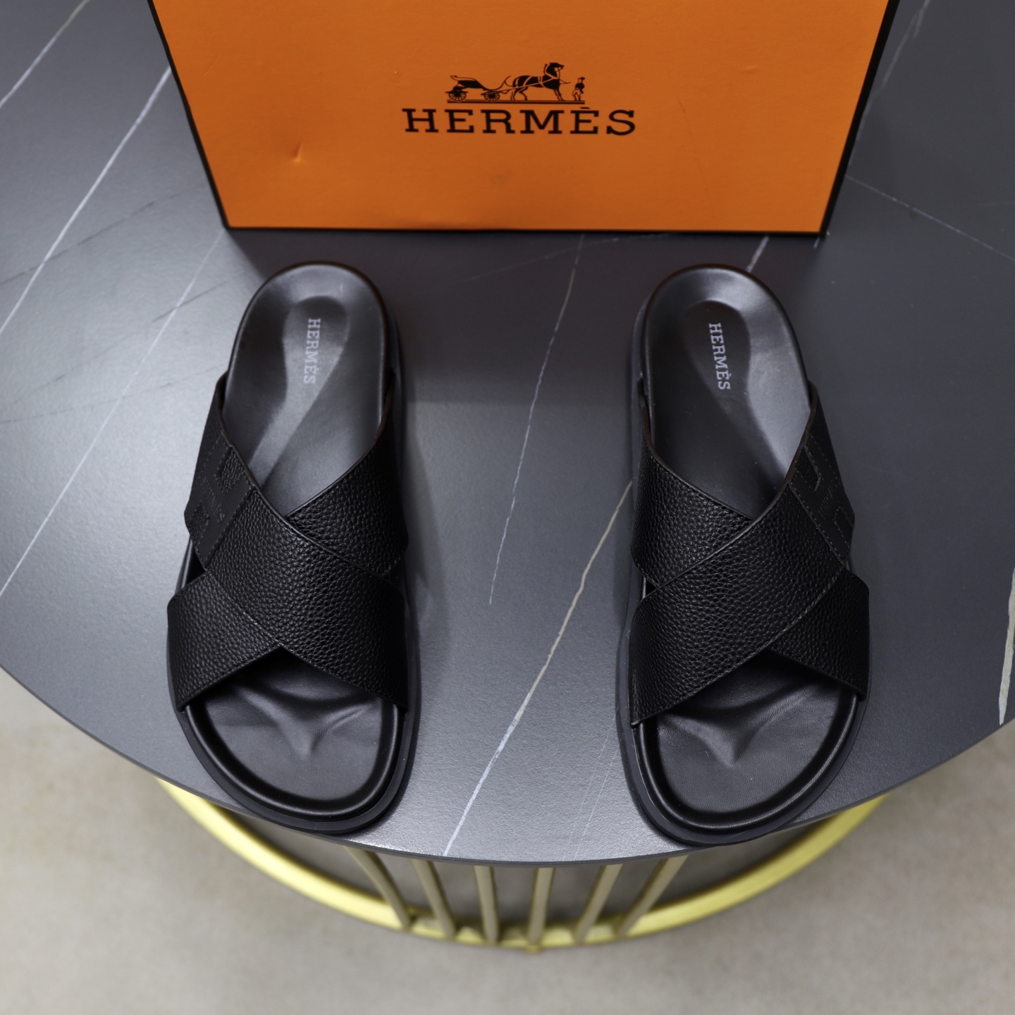 Hermes Leather Cross Sandals, Fashionable and Comfortable, for Couples 2 i1753891775005 9643 0 0