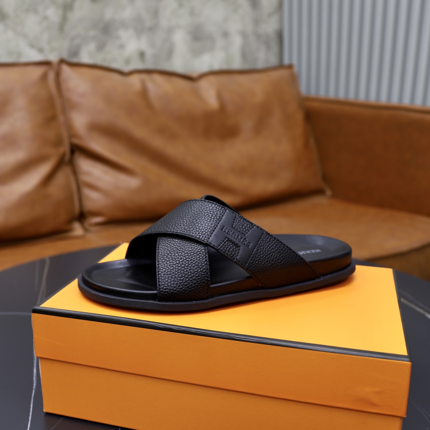 Hermes Leather Cross Sandals, Fashionable and Comfortable, for Couples 5 i1753891776710 4794 0 3