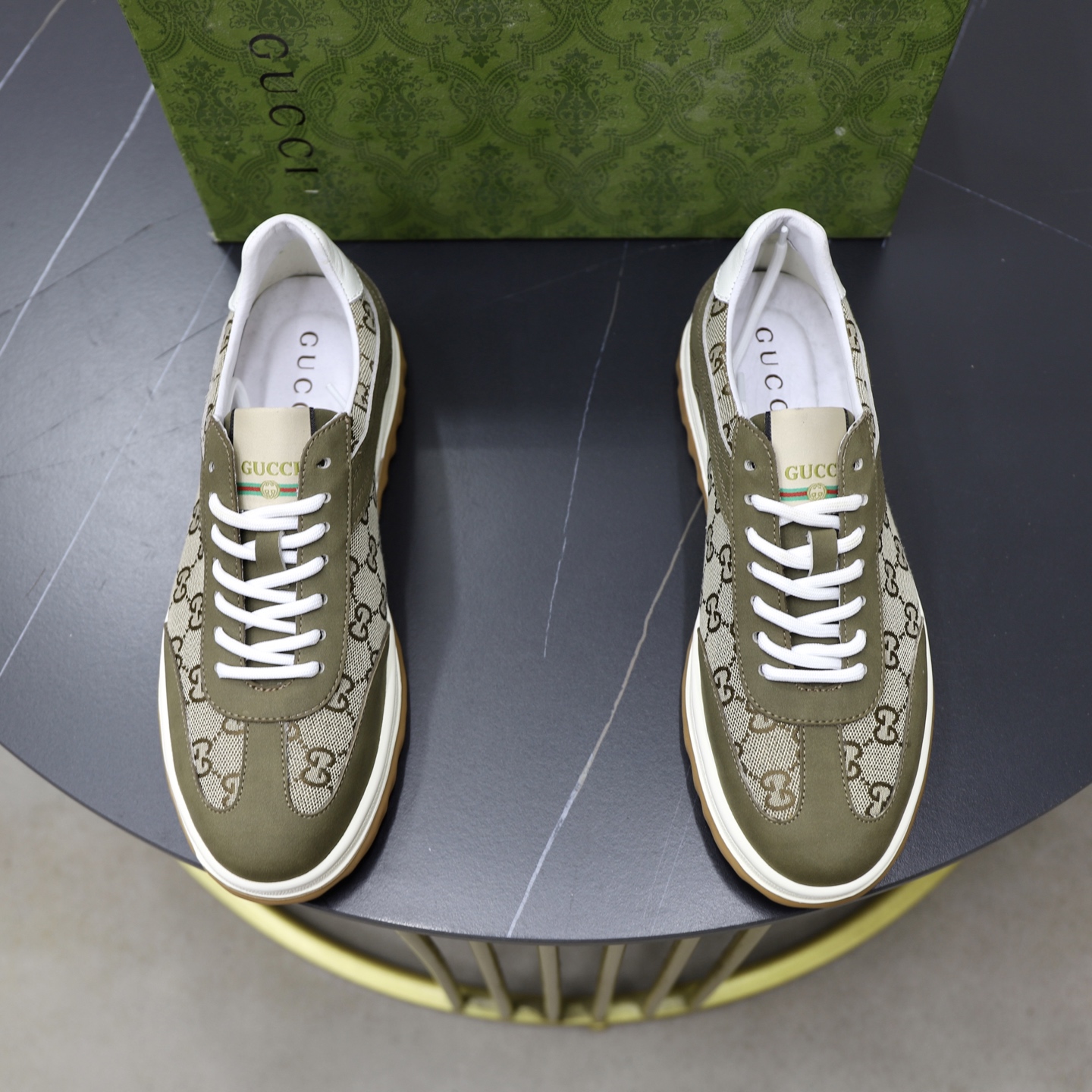 NO:344713,♂♂ Brand Guqi GUCCI Standard Code 38–44 (45 can be customized) Grade official website The same model Material original cowhide fabric Comfortable pig leather inner Lightweight wear-resistant outsole Style category Men's fashionable casual shoes and boots Running Sports shoes Honorable luxury brand elements Top luxury Color real picture color, Gucci, boots, sneakers, cowhide19860909♂♂♂ 品牌古奇GUCCI 标准码38–44（45可订做） 等级官网同款 材料原版牛皮面料 舒适猪皮内里 轻便耐磨大底 款式类别男士时尚休闲鞋靴 跑步 运动鞋 尊贵奢侈品大牌元素 顶级奢华 颜色实物图片色,,gucci,boots,sneakers,cowhide,Men's shoes