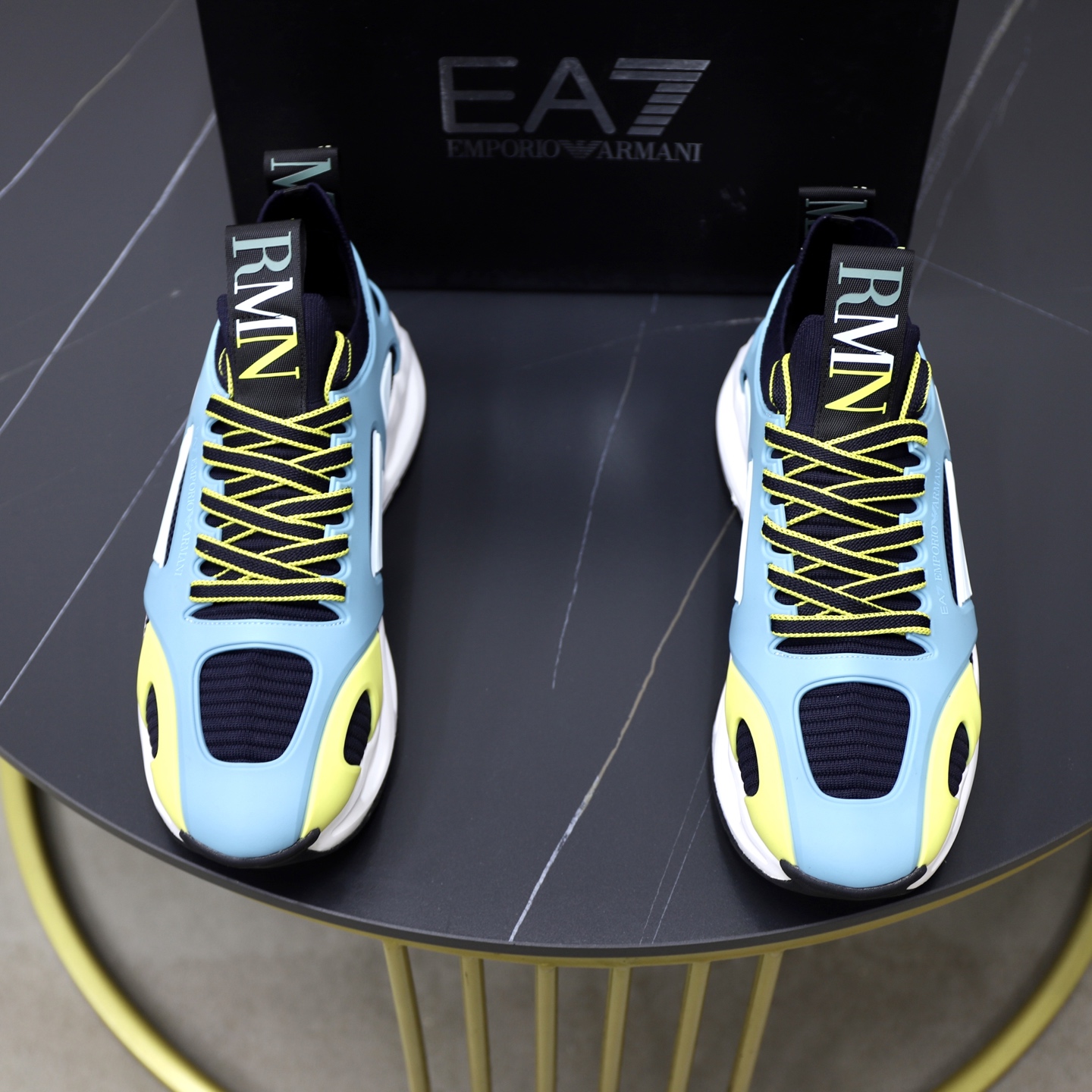 NO:348990,♂♂ Brand Armani ARM NI Standard Code 39-45 Grade Official Website The same style Material Original Fabric Comfortable Inner Lightweight and Wear-resistant Outsole Style Category Men's Fashion Casual Shoes Running Sports Shoes Honorable Luxury Brand Elements Top Luxury Color Real Picture Color, Armani, Sneakers19860909♂♂♂ 品牌阿玛尼ARM NI 标准码39-45 等级官网同款 材料原版面料 舒适内里 轻便耐磨大底 款式类别男士时尚休闲鞋 跑步 运动鞋 尊贵奢侈品大牌元素 顶级奢华 颜色实物图片色,,armani,sneakers,Men's shoes