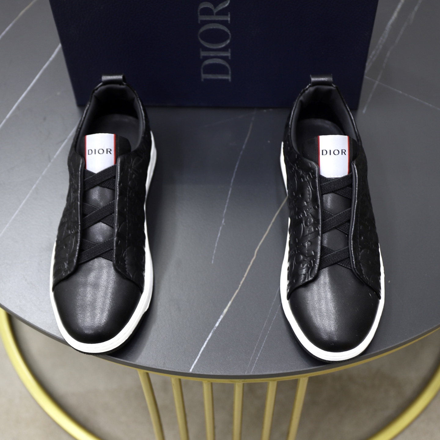 NO:350373,♂♂ Brand Dior DIOR Standard Code 38-44 (45 customized) Grade official website same model Material original leather splicing Comfortable and breathable inner Original wear-resistant outsole Style category Men's fashion casual shoes Running Sports shoes Honorable luxury brand elements Top luxury Color real picture color, Dior, dior, sneakers19860909♂♂♂ 品牌迪奥DIOR 标准码38-44（45订做） 等级官网同款 材料原版皮料拼接 舒适透气内里 原厂耐磨大底 款式类别男士时尚休闲鞋 跑步 运动鞋 尊贵奢侈品大牌元素 顶级奢华 颜色实物图片色,,dior,dior,sneakers,Men's shoes