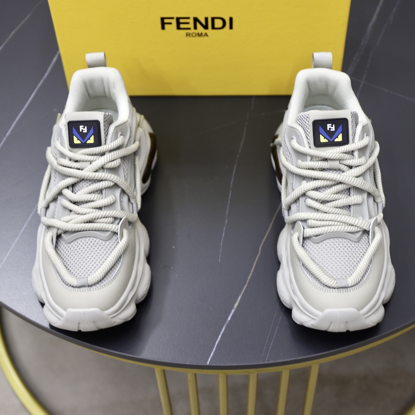 NO:344376,Fendi's latest launch, imported original breathable mesh material, high-end original pattern. High-end 1:1 mold opening customization, original large bottom, lighter and non-slip. Fashion is trendy and versatile. Exudes a fashionable and casual atmosphere, and fashion is right under your feet. Number of 38-44,,fendi19860909芬迪 最新上市、进口原版透气网布材料、高级原版图案.高端1:1开模定制,原版大底,更轻便,防滑.时尚主打潮流,百搭爆款.散发时尚休闲气息,时尚就在脚下.码数38-44,,fendi,Men's shoes