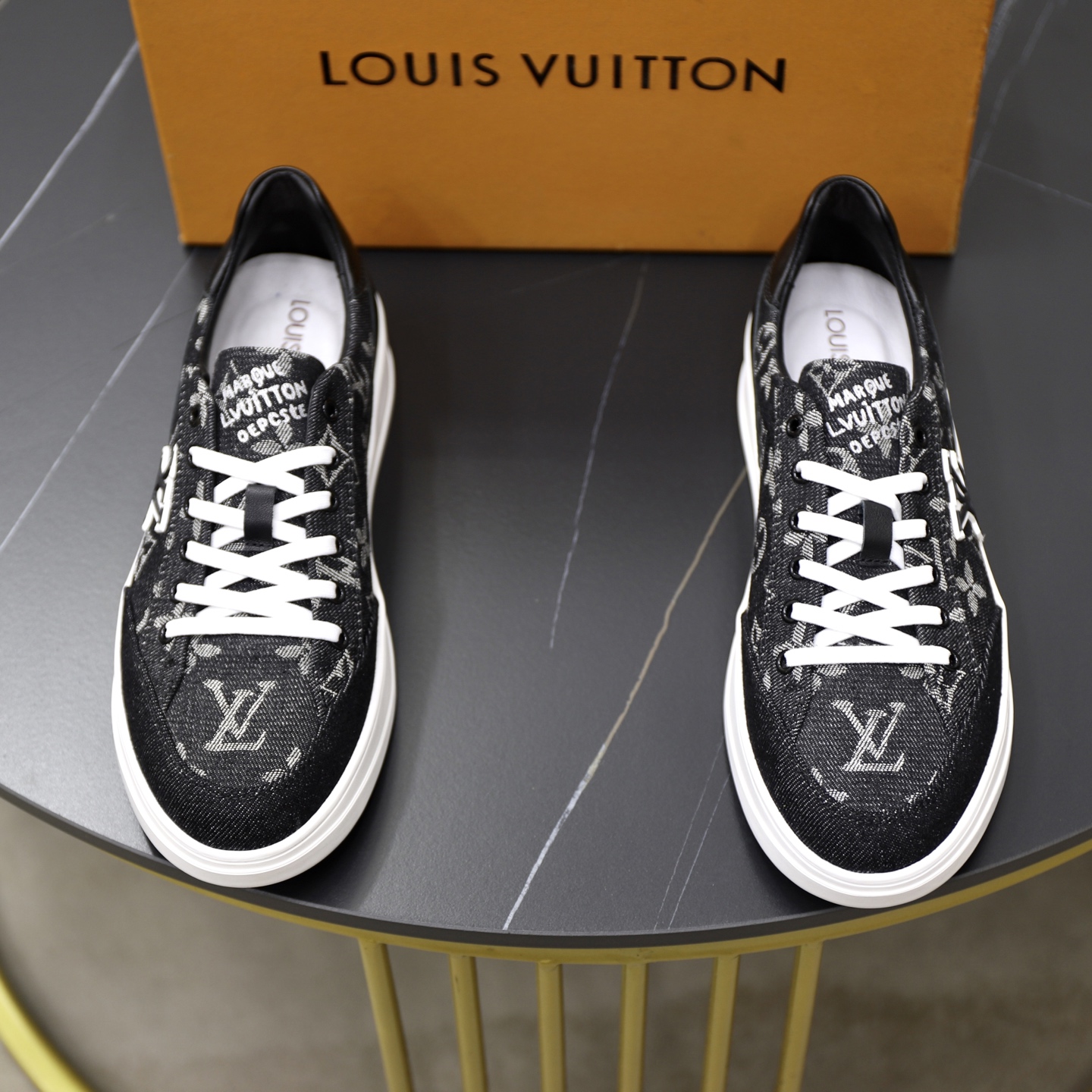 NO:347190,Brand [LOUIS VUITTON] LV. Louis Vuitton Material Original prescription fabric Original board outsole Comfortable pigskin lining Style type Casual sports Board shoes Grade counter quality Top original list Color real picture color Number 38–44 (45 customization),,louis vuitton,louis vuitton,louis vuitton19860909品牌【LOUIS VUITTON】LV.路易威登 材质 原厂老花布料 原板大底 舒适猪皮内里 款式类型休闲运动 板鞋 等级专柜品质 顶级原单 颜色实物图片色 码数38–44（45定制）,,louis vuitton,louis vuitton,louis vuitton,Men's shoes