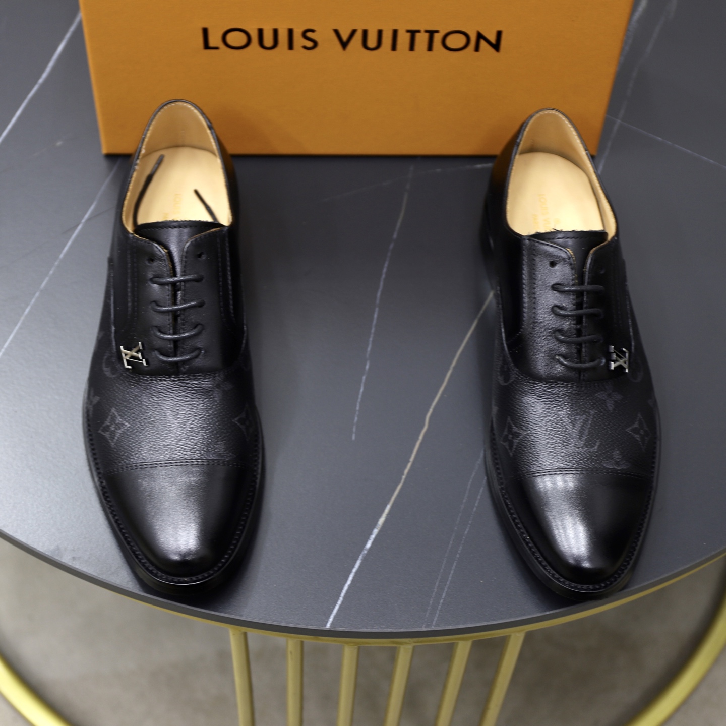 NO:349976,:♂♂Niuli Brand Lv Louis Vuitton Size 38-44 (45 can be customized) Grade Classic counter Materials Original soft cowhide upper Comfort cowhide inner Original lightweight outsole Style category Business casual footwear Driving leather shoes Color real picture color,,louis vuitton,louis vuitton,cowhide19860909:♂♂♂牛里 品牌Lv路易威登 尺码38-44（45可定制） 等级 专柜经典款 材料 原版软牛皮鞋面 舒适牛皮内里 原版轻便大底 款式类别商务休闲套脚 驾车皮鞋 颜色实物图片色,,louis vuitton,louis vuitton,cowhide,Men's shoes
