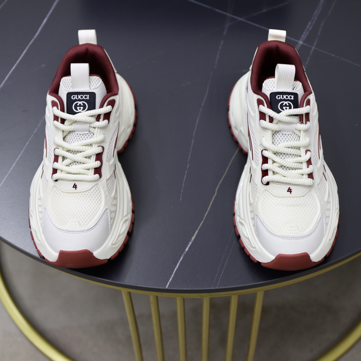 NO:355474,Guqi's latest launch, imported original materials, high-end original patterns. High-end 1:1 mold customization, lighter and non-slip. Fashionable and trendy, versatile and hot products. Exudes a fashionable and casual atmosphere, and fashion is right under your feet. Number of 38-44,19860909古奇 最新上市、进口原厂材料、高级原版图案.高端1:1开模定制,大底更轻便,防滑.时尚主打潮流,百搭爆款.散发时尚休闲气息,时尚就在脚下.码数38-44,,Men's shoes