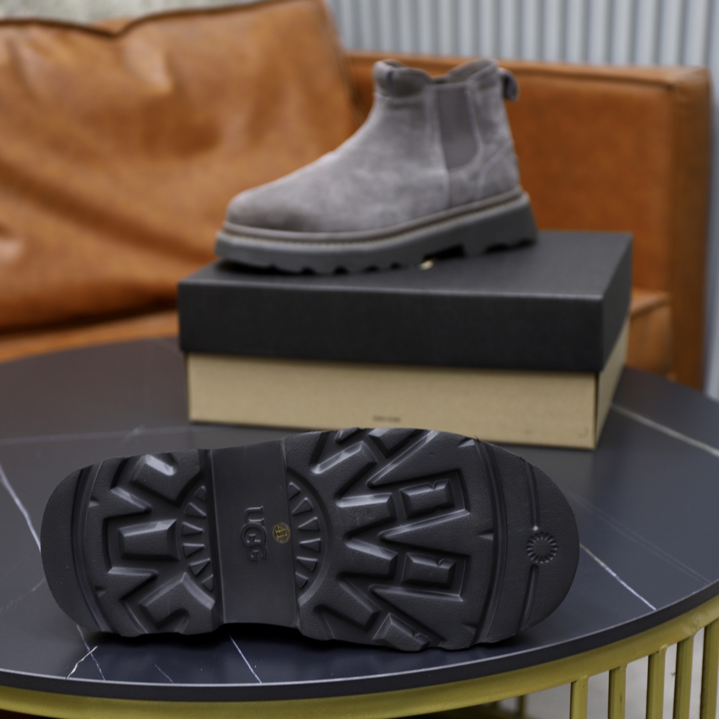 Ugg Men's Waterproof Leather Chelsea Boots with Wool Lining - Stylish & Warm 10 i1758471858977 5098 0 8