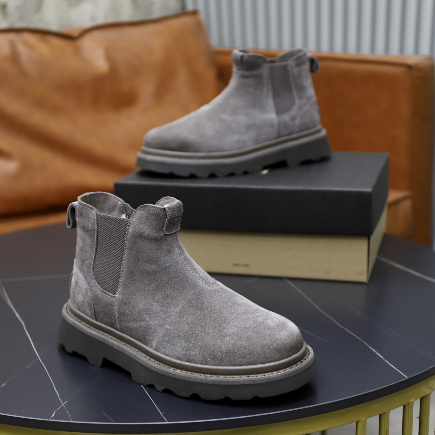 Ugg Men's Waterproof Leather Chelsea Boots with Wool Lining - Stylish & Warm 9 i1758471862453 3216 0 7