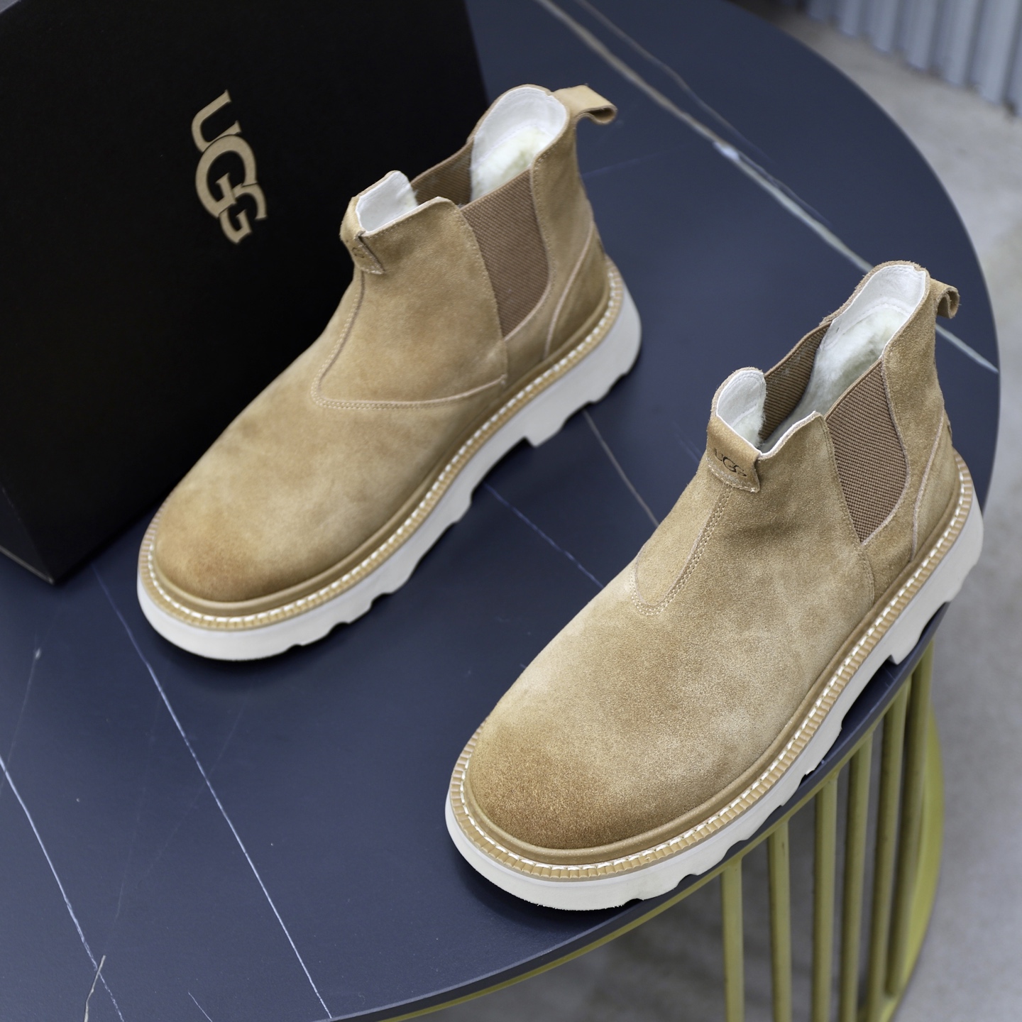 UGUCCI Men's Chelsea Boots - Premium Leather, Wool Lined, Anti-Slip Sole 3 i1758471884279 7480 0 1