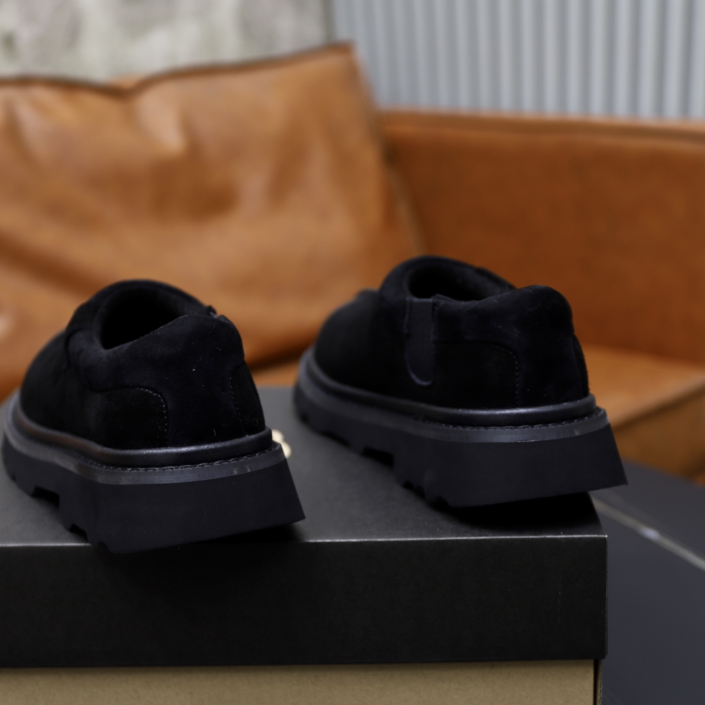UGG Men's Tasman Suede Slippers with Wool Lining, Black - Size 39-44 6 i1758472075563 1451 0 4