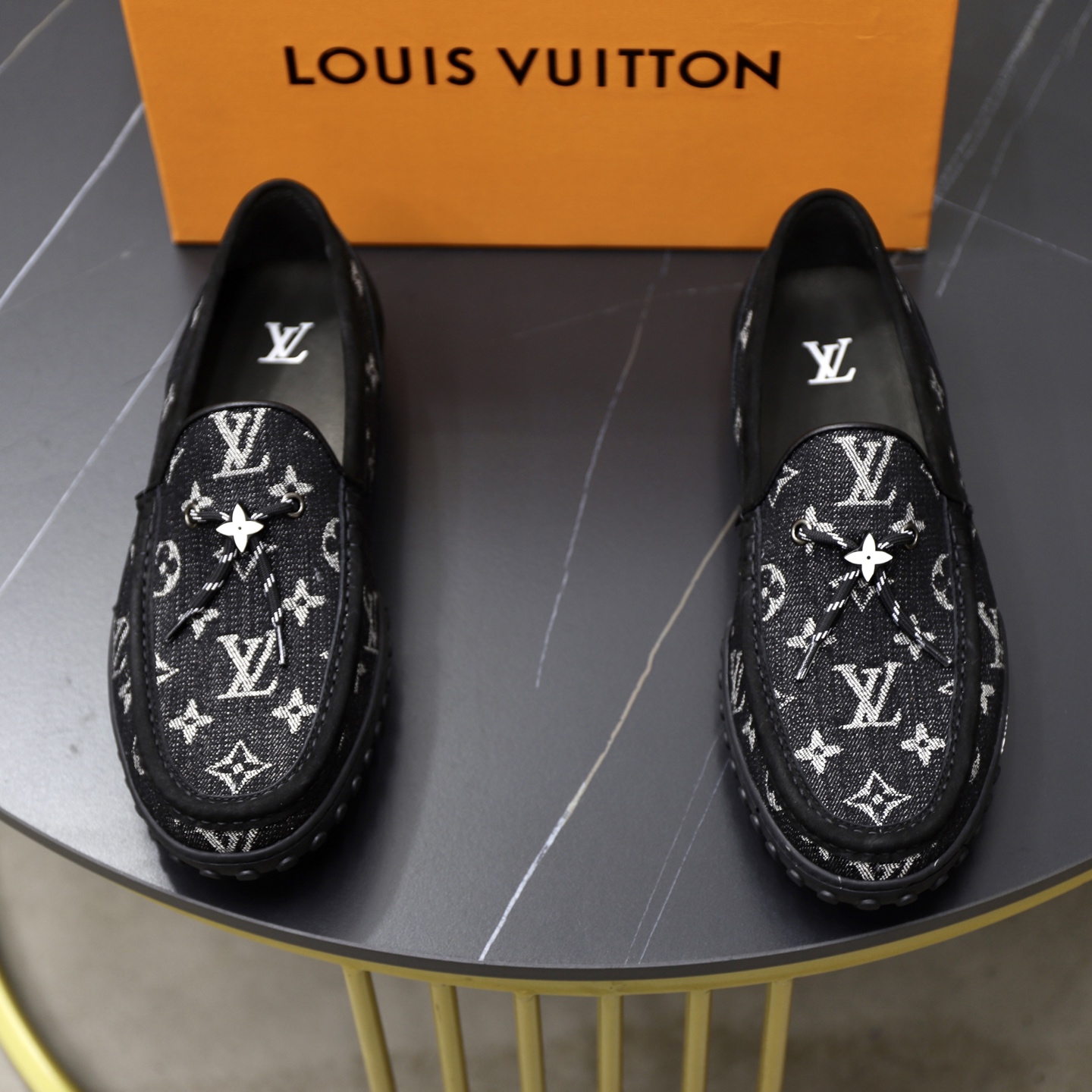 NO:541844,Top original list Brand [LOUIS VUITTON] LV. Louis Vuitton Material Original factory presbyterian fabric 11 lightweight soft original board sole Comfortable cowhide inner style type casual business leather shoes Grade counter quality Top original list Color real picture color Number 39-44 (45 customized),,louis vuitton,louis vuitton,louis vuitton,cowhide19860909顶级原单 品牌【LOUIS VUITTON】LV.路易威登 材质 原工厂老花面料11轻便柔软原板大底 舒适牛皮内里 款式类型休闲商务皮鞋 等级专柜品质 顶级原单 颜色实物图片色 码数39-44（45定制）,,louis vuitton,louis vuitton,louis vuitton,cowhide,Men's shoes