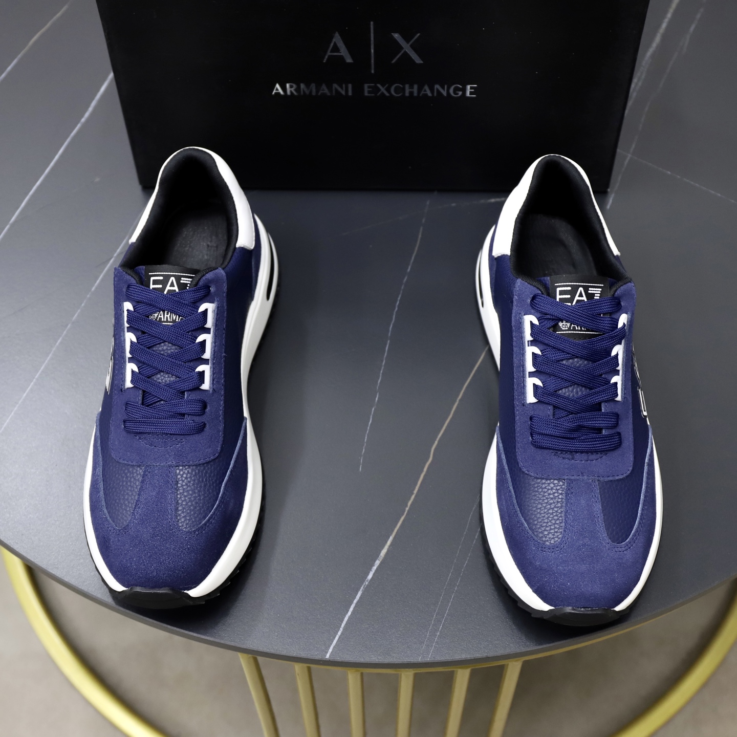 NO:579488,♂♂♂ Brand Armani Standard code 38-44 (45 customized) The same grade as the official website. Materials: original cowhide stitching. Comfortable and breathable lining. Lightweight and wear-resistant sports outsole. Style category: Men's fashionable casual shoes, running sneakers, distinguished luxury brand elements, top luxury, color, actual picture color, armani, sneakers, cowhide19860909♂♂♂ 品牌阿玛尼 标准码38-44（45订做） 等级官网同款 材料原厂牛皮拼接 舒适透气内里 轻便耐磨运动大底 款式类别男士时尚休闲鞋 跑步 运动鞋 尊贵奢侈品大牌元素 顶级奢华 颜色实物图片色,,armani,sneakers,cowhide,Men's shoes