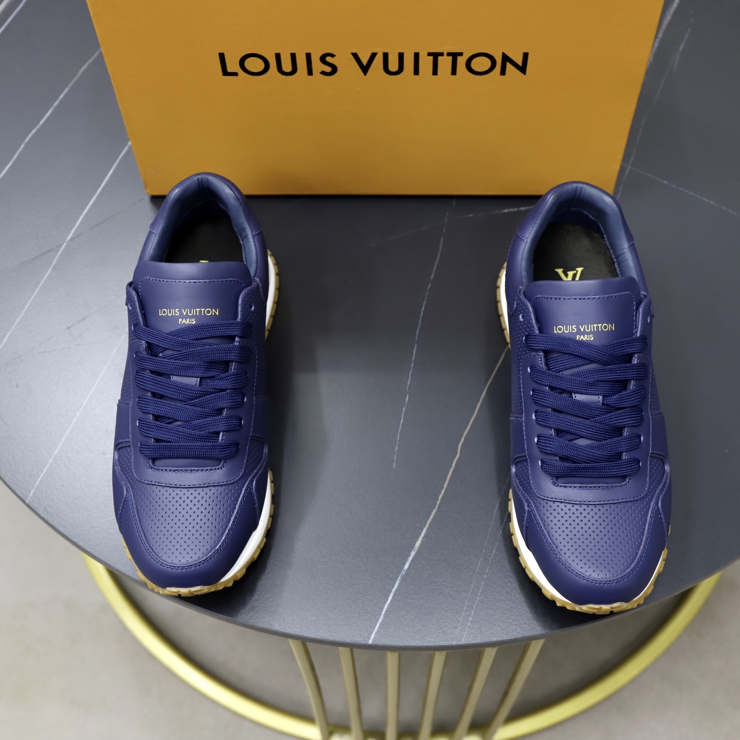 NO:621448,[LOUIS VUITTON] (original order) new LV Louis Vuitton * - top version of LV classic trendy shoes!  Made of imported original cowhide and water-dyed cowhide lining. The latest original wear-resistant rubber combination outsole!  High quality products!  Multiple colors available, code number 38-44 (45 46 customized), louis vuitton, louis vuitton, louis vuitton, cowhide19860909【LOUIS VUITTON）（原单）新款LV路易威登 *——顶级版本 LV经典潮鞋！选用进口原版牛皮 水染牛皮内里.最新款原版耐磨橡胶组合大底！高品质精品！多款颜色可选,码数38-44（45 46定制）,,louis vuitton,louis vuitton,louis vuitton,cowhide,Men's shoes