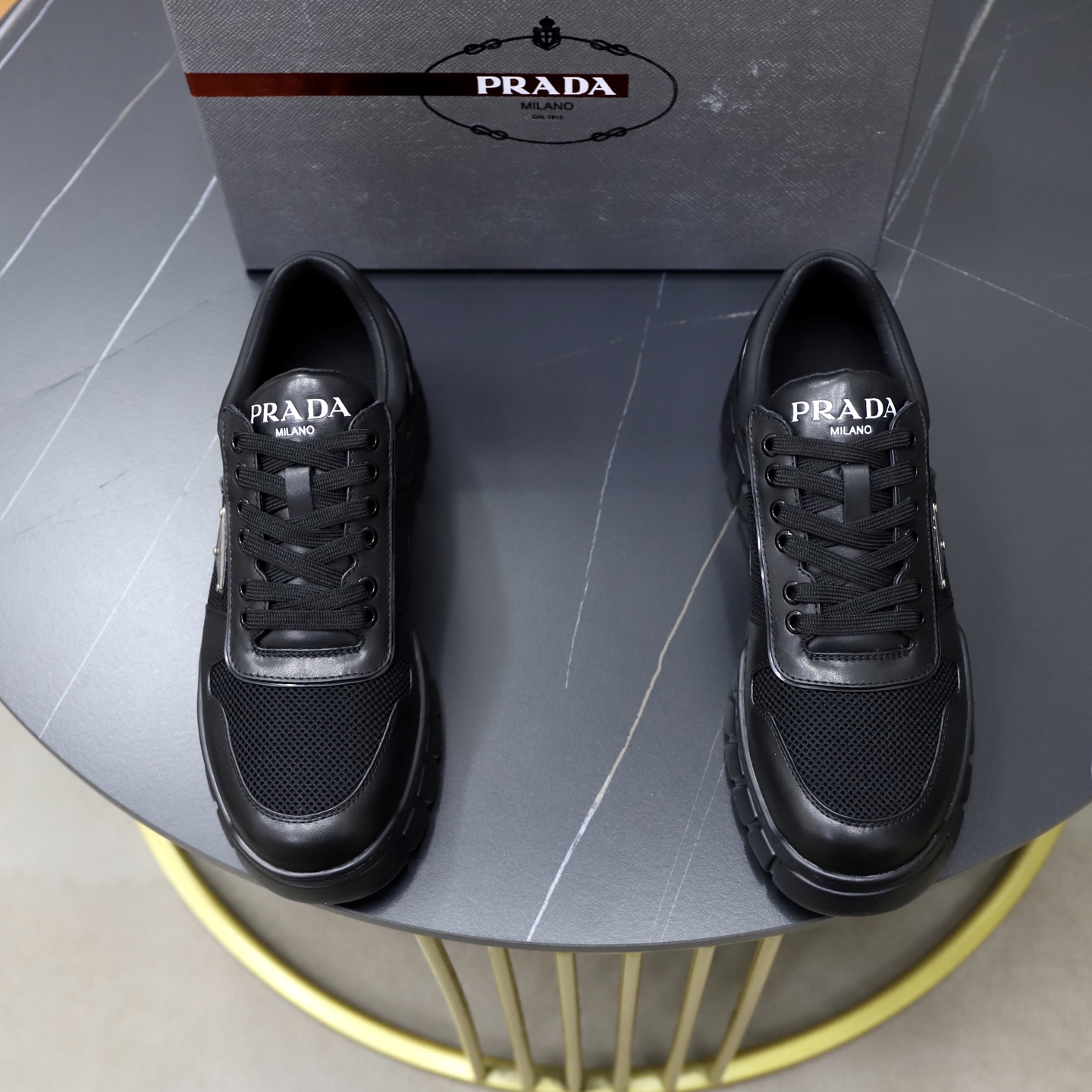 NO:639728,[PRADA] Popular items in men's shoes counter, synchronized with official website, 1 high-quality shipped original cowhide + cowhide lining, 11 replica, original original bottom, 38-45 (45 customized, non-refundable),, prada, prada, cowhide19860909【PRADA普拉达】男鞋专柜爆款,官网同步,1高品质出货原版牛皮+牛皮内里,11复刻 ,原厂原版底,38-45（45定做不退换）,,prada,prada,cowhide,Men's shoes