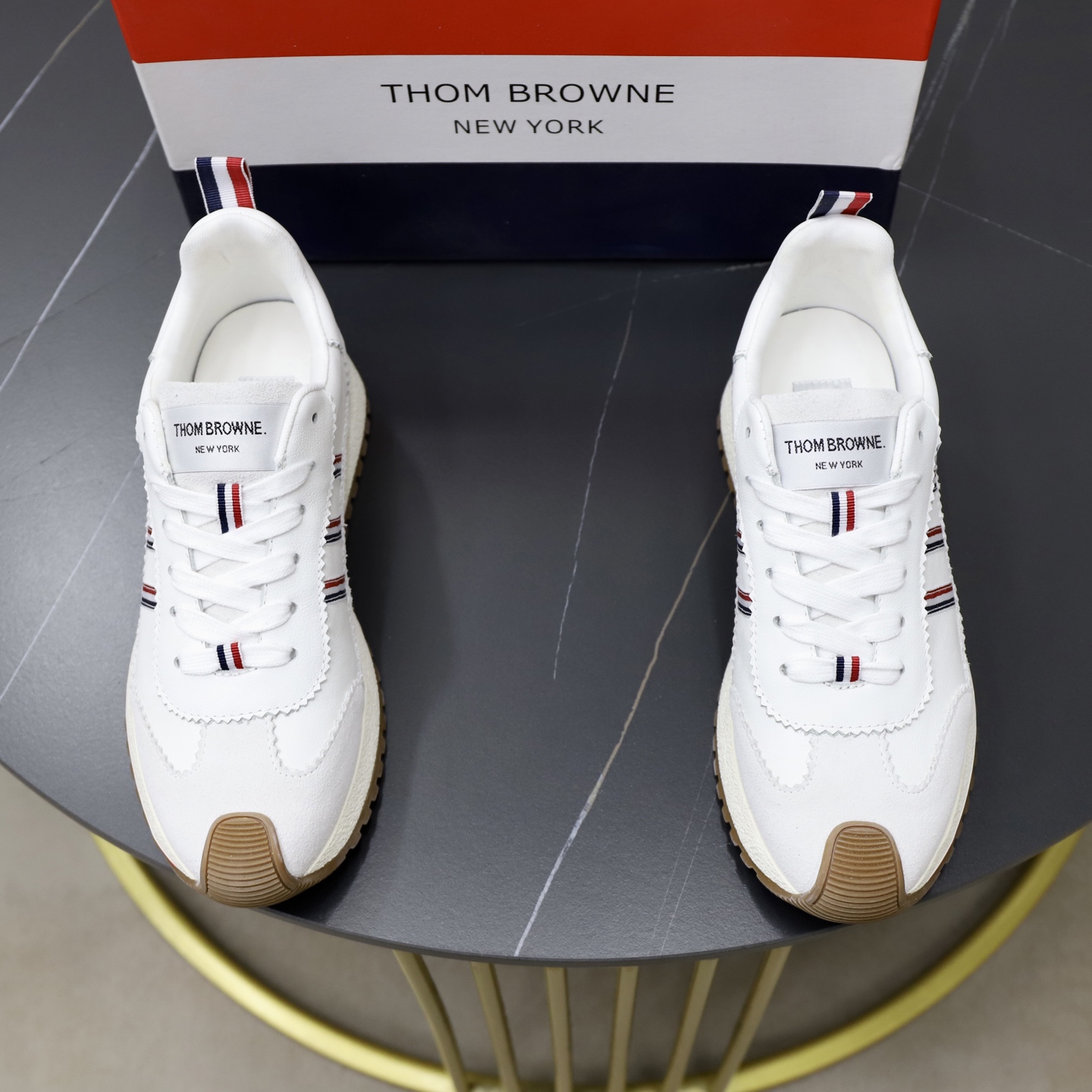 NO:640043,Thom Browne#Tom.Brownie TB. Hot selling high-end cowhide stitching, comfortable sheepskin lining, rubber wear-resistant outsole, full of three-dimensional sense, fashionable and versatile 38-45 (45 customized, non-returnable),,thom browne,cowhide,sheepskin19860909Thom Browne#汤姆.布朗尼TB.爆款热卖高档牛皮拼接 舒适羊皮内里 橡胶耐磨大底,立体感十足时尚百搭38-45（45订做不退换）,,thom browne,cowhide,sheepskin,Men's shoes