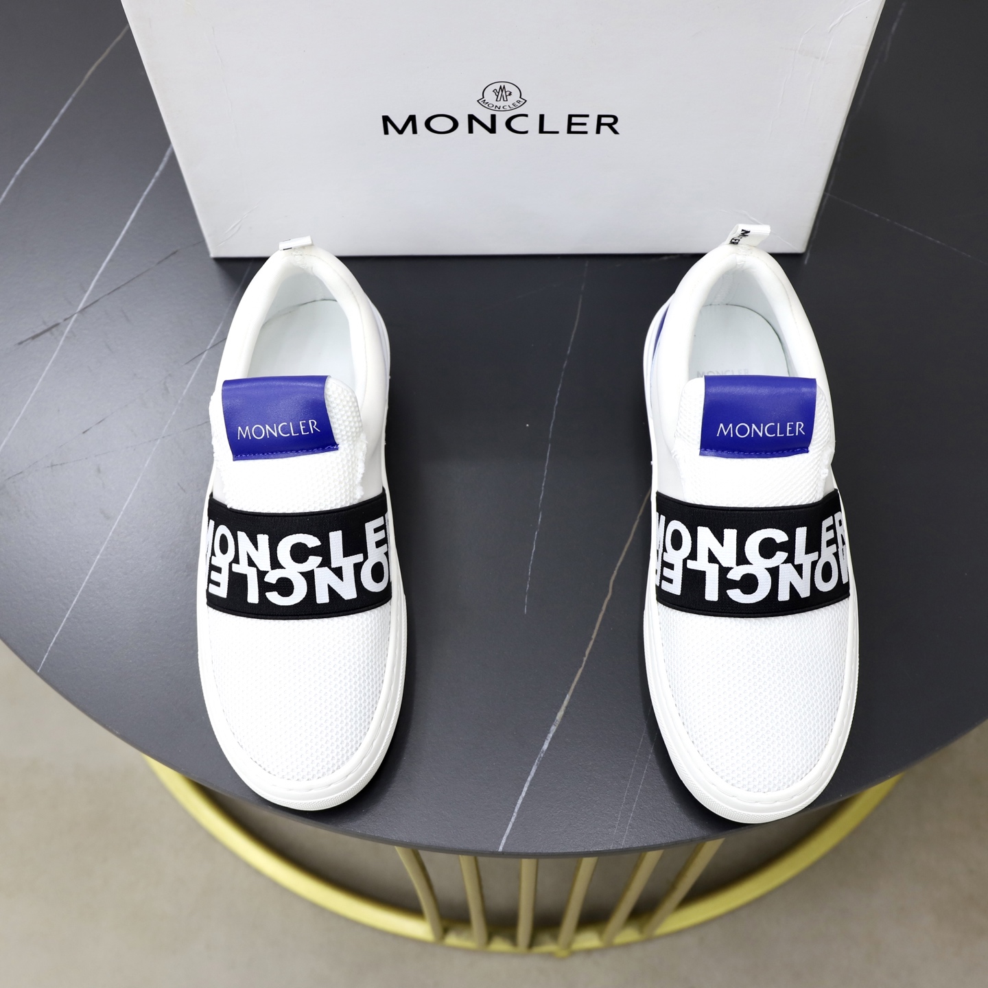 NO:744966,[Mongolian~] Men's casual shoes 2026z cabinet simultaneous sale Size: 38-46# 10 colors The upper is made of multi-material spliced ​​mesh lining, which is comfortable and breathable. The original sole is comfortable and wear-resistant. The real thing is better when photographed in person, Moncler19860909【蒙口～】男士休闲鞋 2026z柜同步发售 码数:38-46# 10个颜色鞋面选用多材质拼接网布内里,舒适透气,鞋底原版舒适耐磨大底,实物拍摄实物更赞,,Moncler,Men's shoes