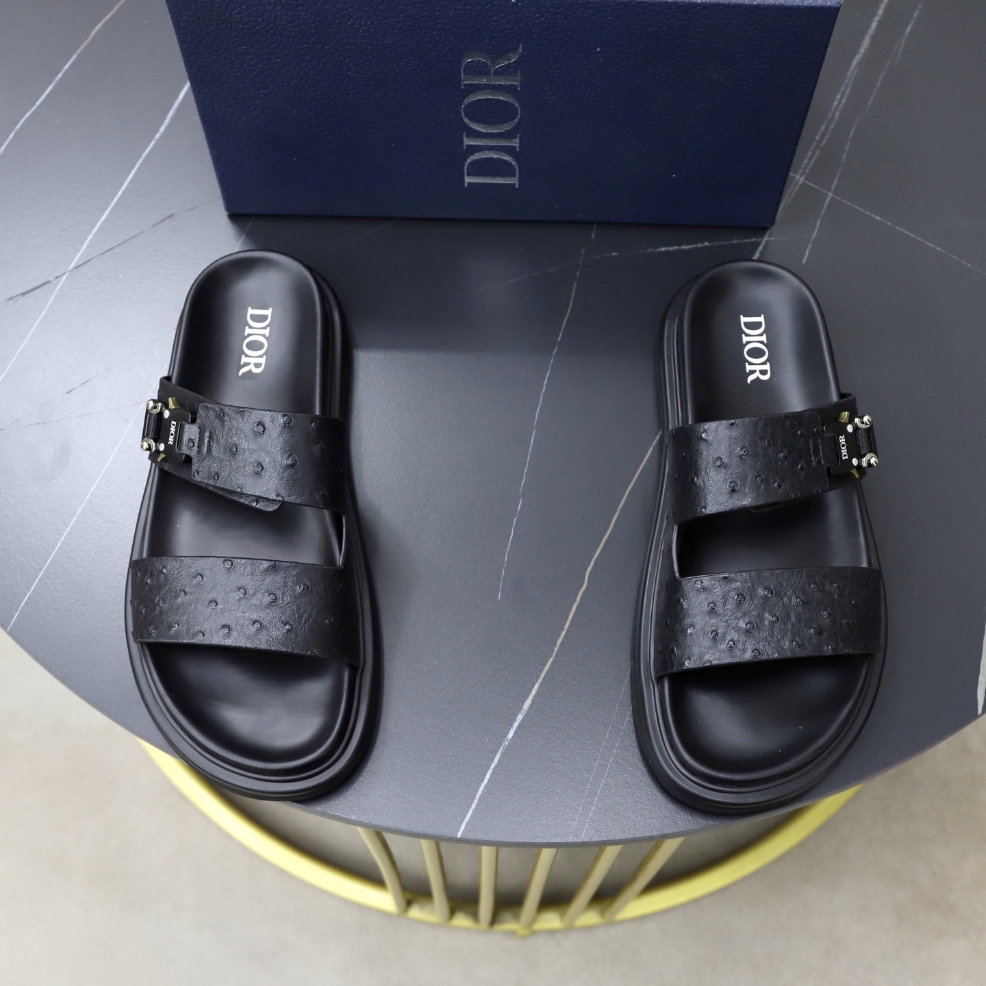 NO:745908,♂♂♂Ready supply Brand Dior DIOR Standard code 35-44 (45 customized) Grade the same as the official website Material original material design Original lightweight soft foam wear-resistant combination outsole Style category Men's fashion sandals Distinguished luxury big-name elements Top luxury Color actual picture color, dior, dior, slippers19860909♂♂♂现货供应 品牌迪奥DIOR 标准码35-44（45订做） 等级官网同款 材料原厂材质设计 原版轻便柔软发泡耐磨组合大底 款式类别男士时尚凉拖鞋 尊贵奢侈品大牌元素 顶级奢华 颜色实物图片色,,dior,dior,slippers,Men's shoes