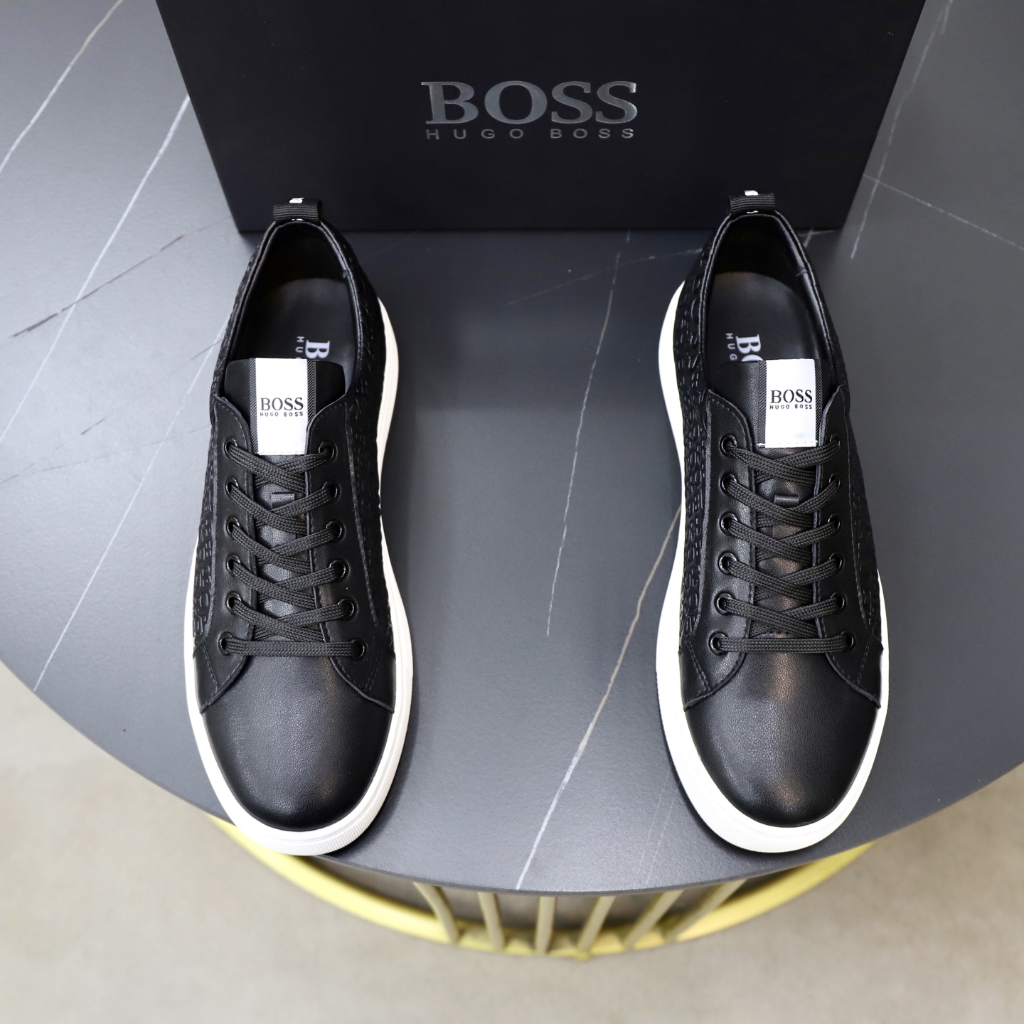 NO:778506,♂♂♂ Brand boss Standard code 38-44 (customized at 45) Same grade as the official website Material original material splicing Comfortable and breathable sheepskin lining Lightweight and wear-resistant sports outsole Style category Men's fashionable casual shoes Running sneakers Distinguished luxury brand elements Top luxury Colors in real pictures, sneakers, sheepskin19860909♂♂♂ 品牌boss 标准码38-44（45订做） 等级官网同款 材料原版材料拼接 舒适透气羊皮内里 轻便耐磨运动大底 款式类别男士时尚休闲鞋 跑步 运动鞋 尊贵奢侈品大牌元素 顶级奢华 颜色实物图片色,,sneakers,sheepskin,Men's shoes