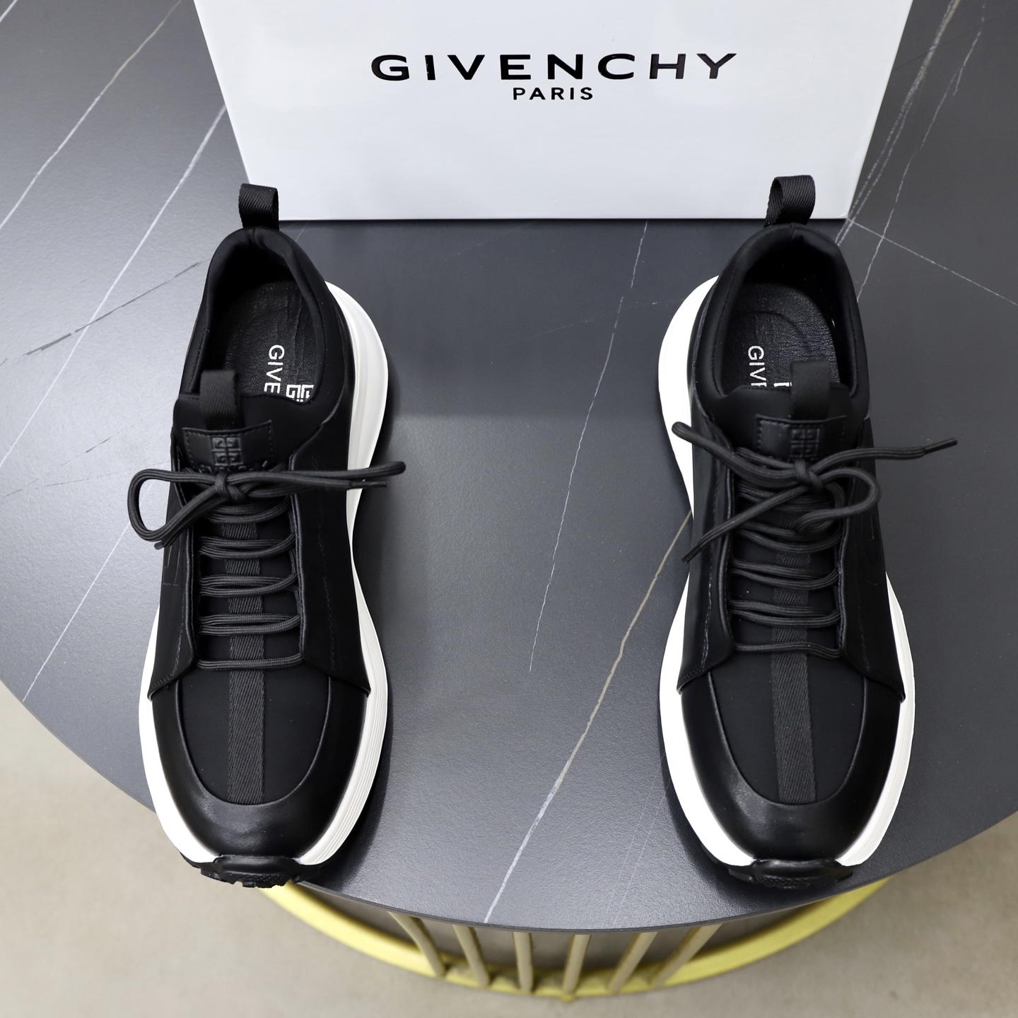 NO:779680,♂♂♂ Brand Givenchy Standard code 38-44 (customized at 45) Same grade as the official website Materials Original leather splicing Comfortable and breathable lining Original foamed lightweight wear-resistant outsole Style Category Men's fashionable casual shoes Running sneakers Distinguished luxury brand elements Top luxury Colors in real pictures, givenchy, sneakers19860909♂♂♂ 品牌纪梵希 标准码38-44（45订做） 等级官网同款 材料原厂皮料拼接 舒适透气内里 原厂发泡轻便耐磨大底 款式类别男士时尚休闲鞋 跑步 运动鞋 尊贵奢侈品大牌元素 顶级奢华 颜色实物图片色,,givenchy,sneakers,Men's shoes