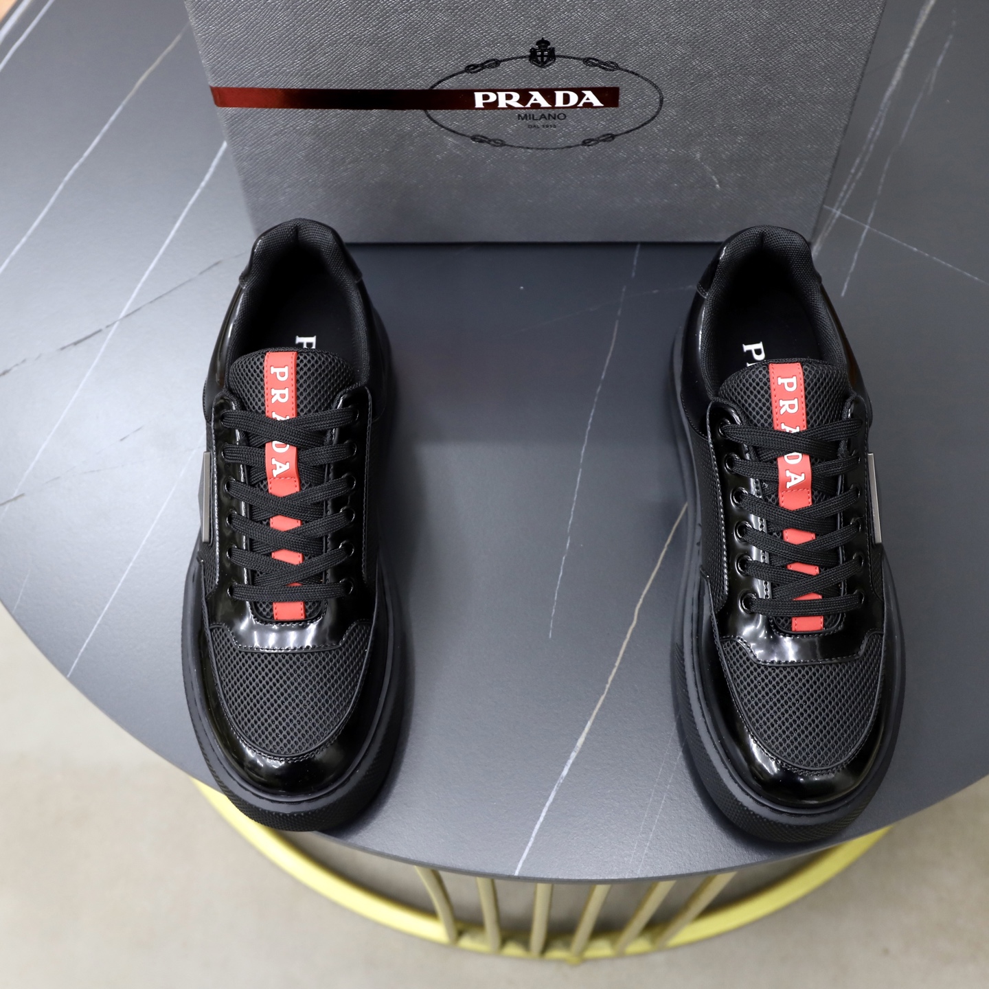 NO:779684,♂♂♂ Brand PRADA Standard code 38-44 (45 customized) The same grade as the official website. Materials: original leather splicing. Comfortable and breathable lining. Original foam lightweight and wear-resistant outsole. Style category: Men's fashionable casual shoes, running, sports shoes, distinguished luxury brand elements, top luxury, color, actual picture color, prada, prada, sneakers19860909♂♂♂ 品牌普拉达PRADA 标准码38-44（45订做） 等级官网同款 材料原厂皮料拼接 舒适透气内里 原厂发泡轻便耐磨大底 款式类别男士时尚休闲鞋 跑步 运动鞋 尊贵奢侈品大牌元素 顶级奢华 颜色实物图片色,,prada,prada,sneakers,Men's shoes