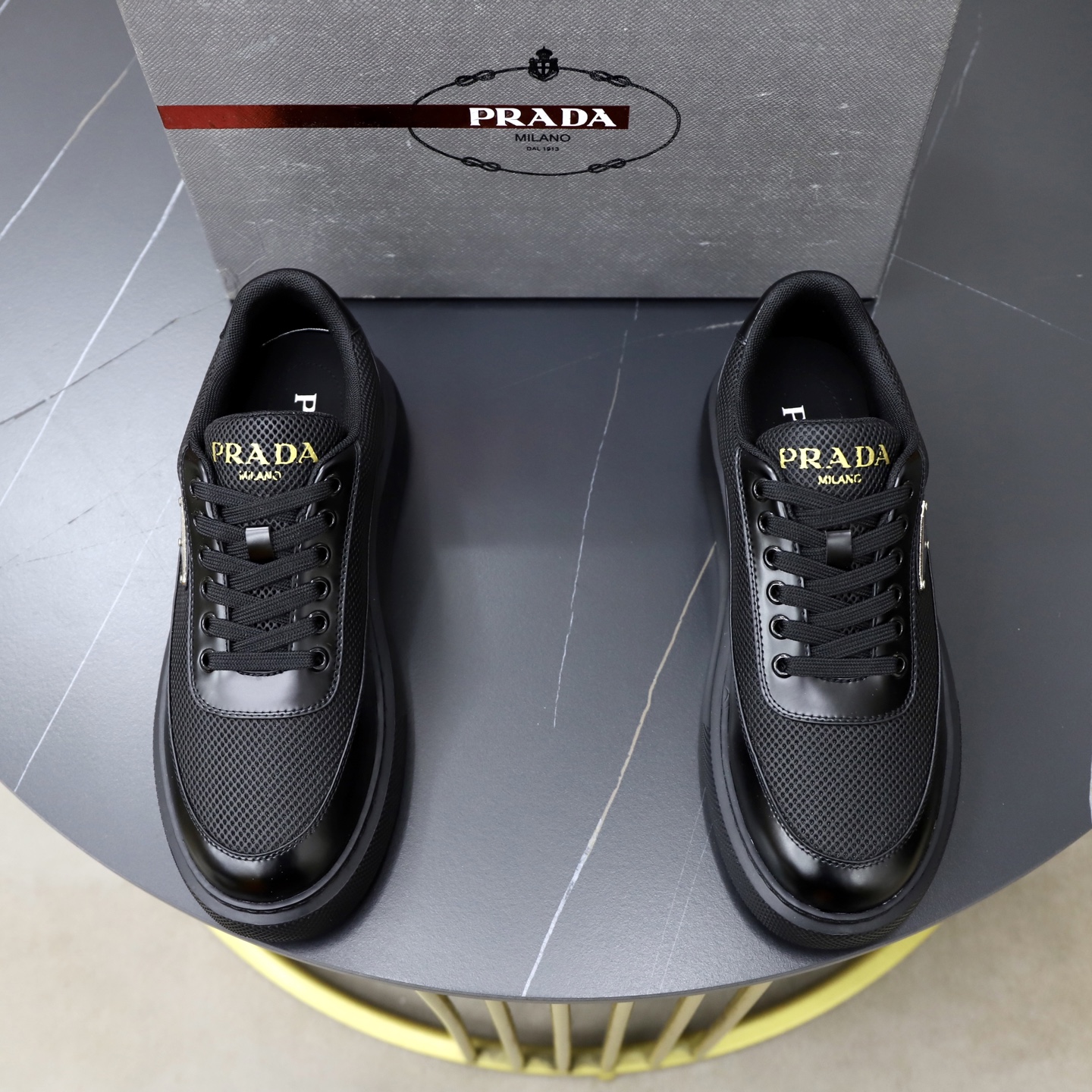 NO:781475,[PRADA] Popular items in men's shoes counter, synchronized with official website, 1 high-quality shipped original cowhide + cowhide lining, 11 replica, original original bottom, 38-45 (45 customized, non-refundable),, prada, prada, cowhide19860909【PRADA普拉达】男鞋专柜爆款,官网同步,1高品质出货原版牛皮+牛皮内里,11复刻 ,原厂原版底,38-45（45定做不退换）,,prada,prada,cowhide,Men's shoes