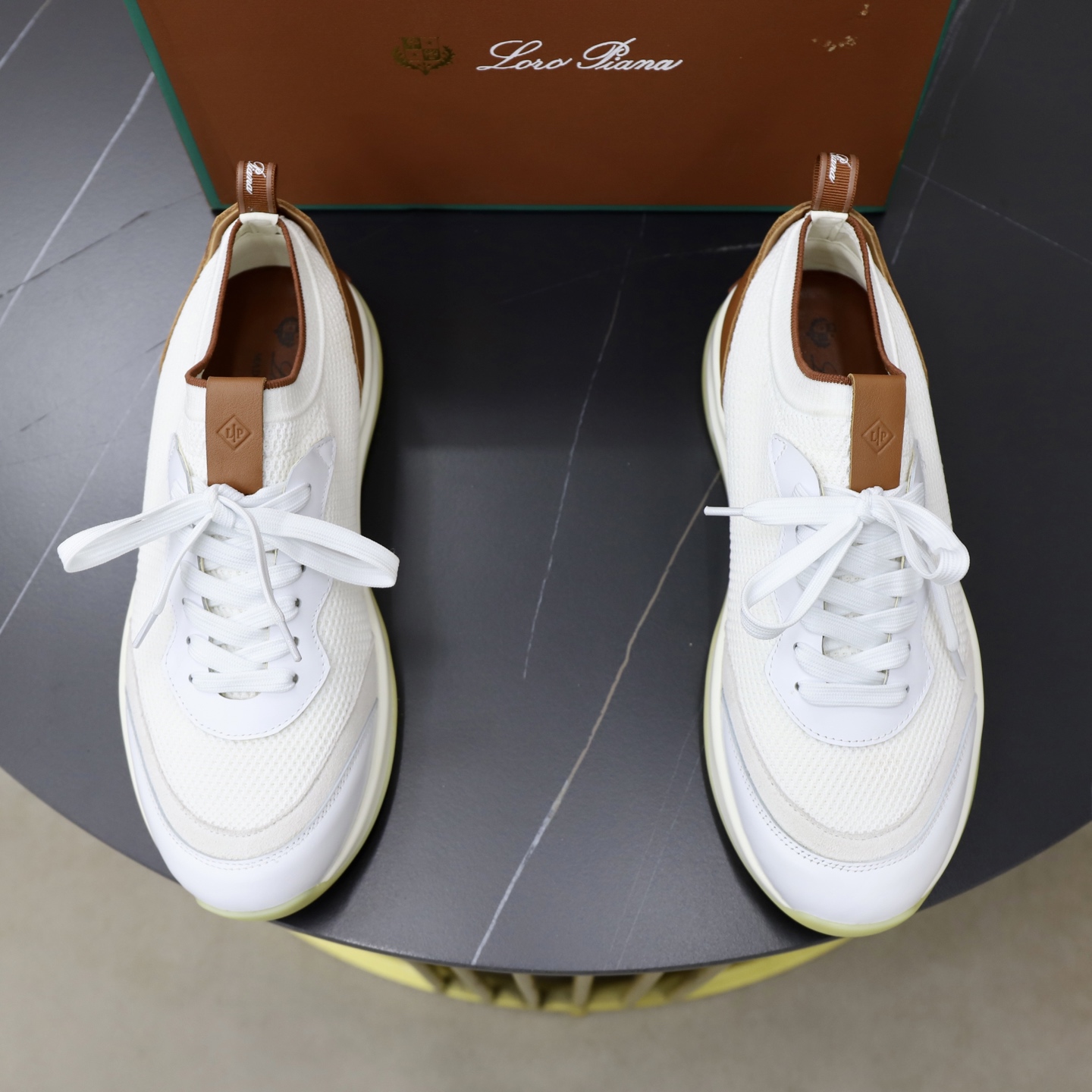 NO:830012,【】LP classic loafers, an Italian treasure brand, the only brand that can match Hermès!  Only after wearing it do we realize that we cannot let down our feet. The upper is imported cashmere. The official original glass rubber outsole is 38-44 (customized for 45 and 46), hermes, loro piana, and loafers.19860909【】lp经典乐福鞋,意大利宝藏品牌,唯一能和爱马仕匹配的品牌！穿了才知道不能辜负我们的双脚,鞋面进口小羊绒 官方原版玻璃胶大底码数38-44（45、46订做）,,hermes,loro piana,loafers,Men's shoes