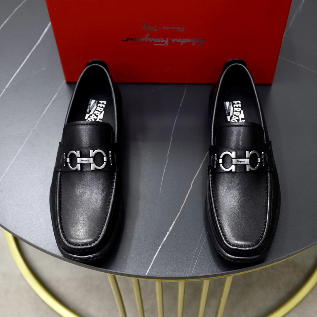 NO:833563,♂♂♂Niuli Brand Ferragamo Standard men's code 38/44 (45 customized) The same grade as the official website Material original imported cowhide leather lining Original wear-resistant and lightweight outsole Style category Men's casual slip-on shoes Distinguished luxury brand elements top luxury Color actual picture color,,ferragamo,ferragamo,cowhide19860909♂♂♂牛里 品牌菲拉格慕Ferragamo 标准码男码38/44（45定制） 等级官网同款 材料原版进口牛皮面牛皮里 原版耐磨轻便大底 款式类别男士休闲套脚鞋 尊贵奢侈品大牌元素顶级奢华 颜色实物图片色,,ferragamo,ferragamo,cowhide,Men's shoes