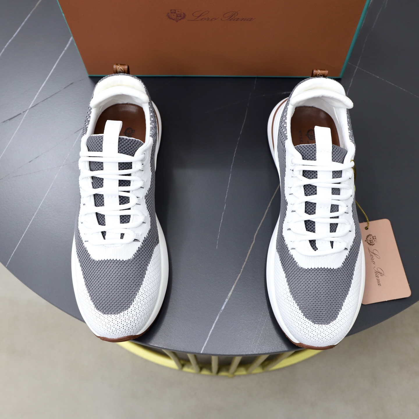 NO:850020,Loropiana LP men's shoes size; 39-44 '38, 45 customization' original cotton fabric is really easy to wear, lazy, loose, casual, perfect comfort, and there are many color choices, and they all look good with clothes. Is it true that Loropiana can bring social value?  “Loropiana is the best thing money can buy”,,loro piana,loro piana19860909Loropiana 诺悠翩雅 LP男鞋 size ；39-44 「38、45定制」原厂棉布面料 真的特别好穿,慵懒、松弛、随性,舒适度满分, 并且颜色的选择很多,搭配衣服也都很好看 都说 Loropiana能带来社交价值是真的吗？ “Loropiana 是能用钱买到的最好的东西”,,loro piana,loro piana,Men's shoes