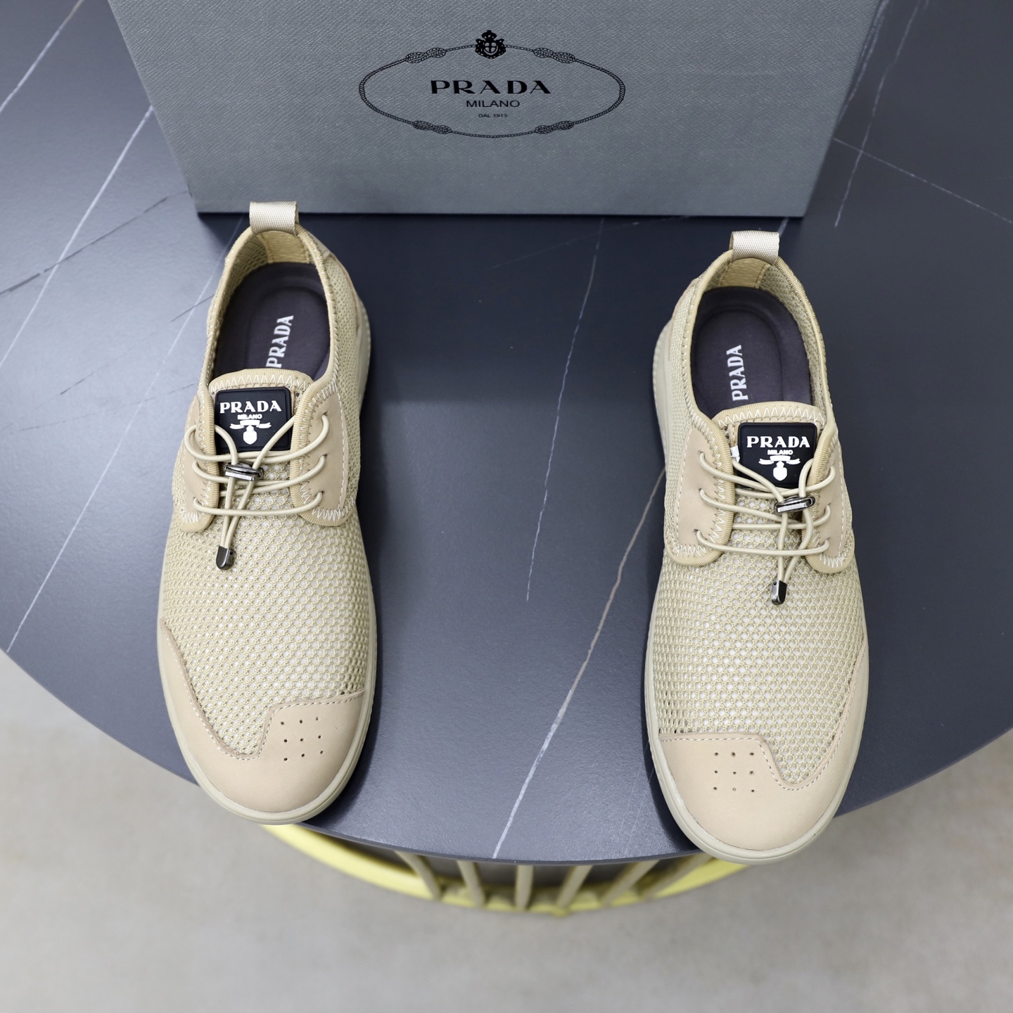 NO:854112,♂♂♂ Brand Prada Standard code 38-44 (45 customized) The same grade as the official website. Materials: original knitted fabric splicing. Comfortable and breathable lining. Original wear-resistant outsole. Style categories: men's fashionable casual shoes, running sneakers, noble luxury brand elements, top luxury, color, actual picture color, prada, sneakers19860909♂♂♂ 品牌普拉达 标准码38-44（45订做） 等级官网同款 材料原厂针织面料拼接 舒适透气内里 原厂耐磨大底 款式类别男士时尚休闲鞋 跑步 运动鞋 尊贵奢侈品大牌元素 顶级奢华 颜色实物图片色,,prada,sneakers,Men's shoes
