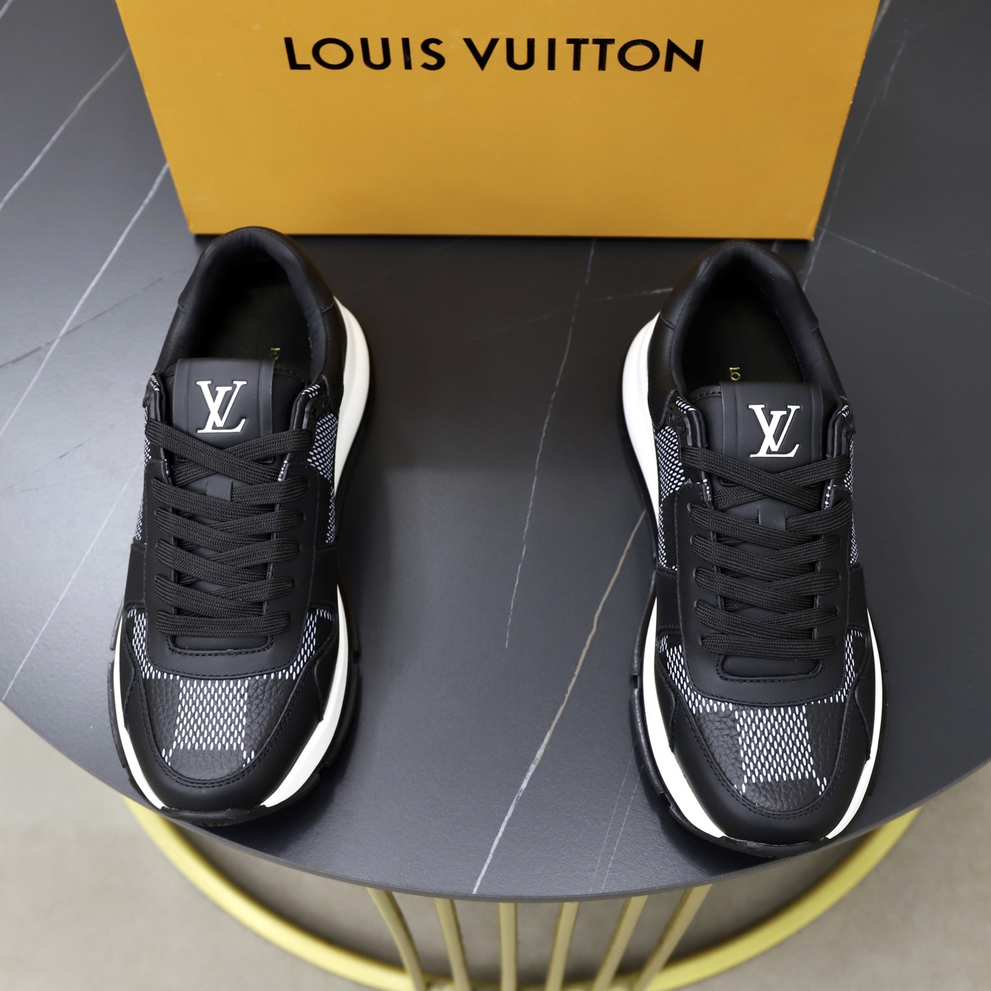 NO:854031,[LOUIS VUITTON] (original order) new LV Louis Vuitton * - top version of LV classic trendy shoes!  Made of imported original cowhide and water-dyed cowhide lining. The latest original wear-resistant rubber combination outsole!  High quality products!  Multiple colors available, code number 38-44 (45 46 customized), louis vuitton, louis vuitton, louis vuitton, cowhide19860909【LOUIS VUITTON）（原单）新款LV路易威登 *——顶级版本 LV经典潮鞋！选用进口原版牛皮 水染牛皮内里.最新款原版耐磨橡胶组合大底！高品质精品！多款颜色可选,码数38-44（45 46定制）,,louis vuitton,louis vuitton,louis vuitton,cowhide,Men's shoes