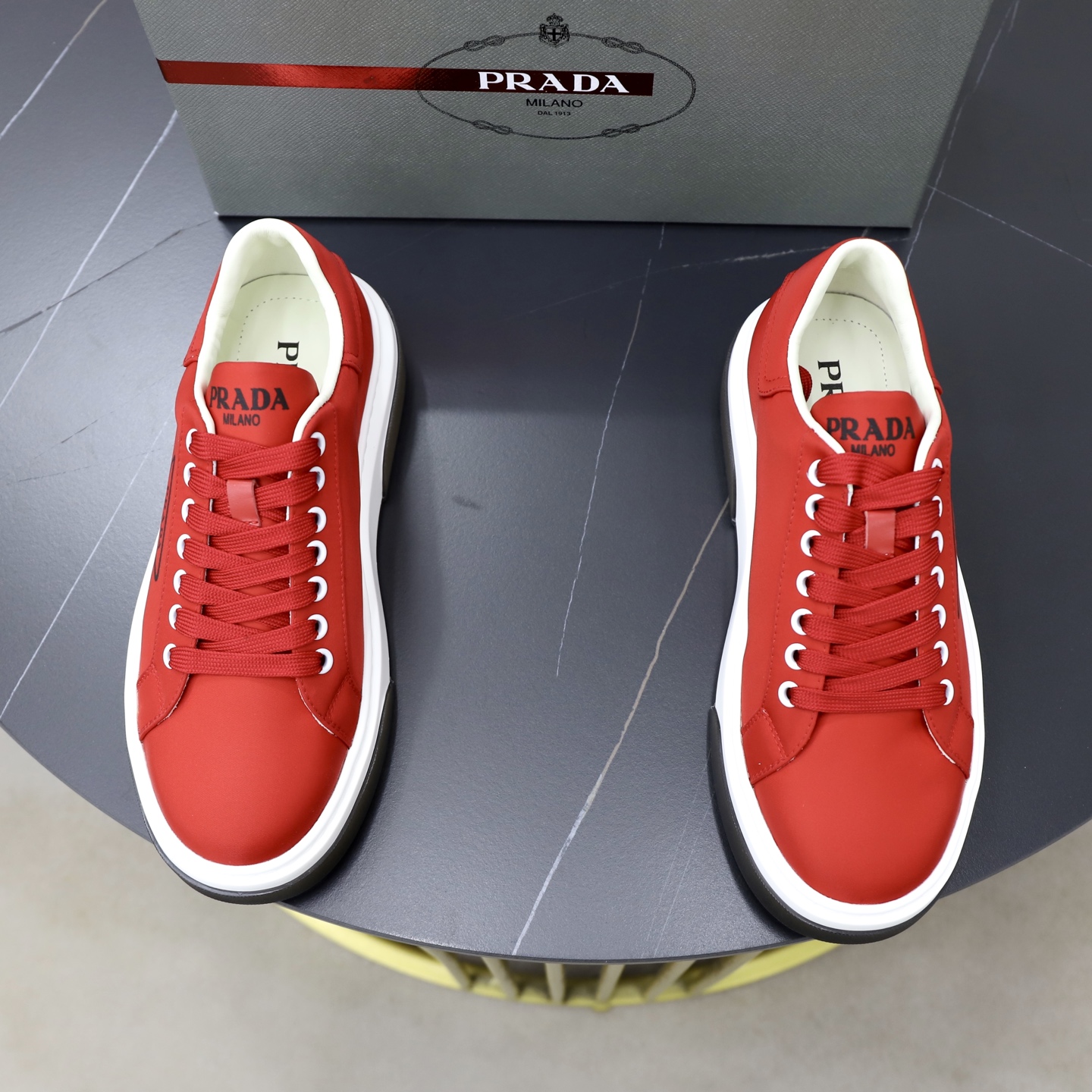 NO:888931,♂♂♂ Brand PRADA Standard code 38–44 (45 can be customized) The same grade as the official website. Material original highly encrypted waterproof and breathable fabric. Comfortable cowhide lining. Lightweight and wear-resistant outsole. Style category: men's fashionable casual shoes, running sneakers, distinguished luxury brand elements, top luxury, color, actual picture color, prada, prada, sneakers, cowhide19860909♂♂♂ 品牌普拉达PRADA 标准码38–44（45可订做） 等级官网同款 材料原版高度加密防水透气面料 舒适牛皮内里 轻便耐磨大底 款式类别男士时尚休闲鞋 跑步 运动鞋 尊贵奢侈品大牌元素 顶级奢华 颜色实物图片色,,prada,prada,sneakers,cowhide,Men's shoes