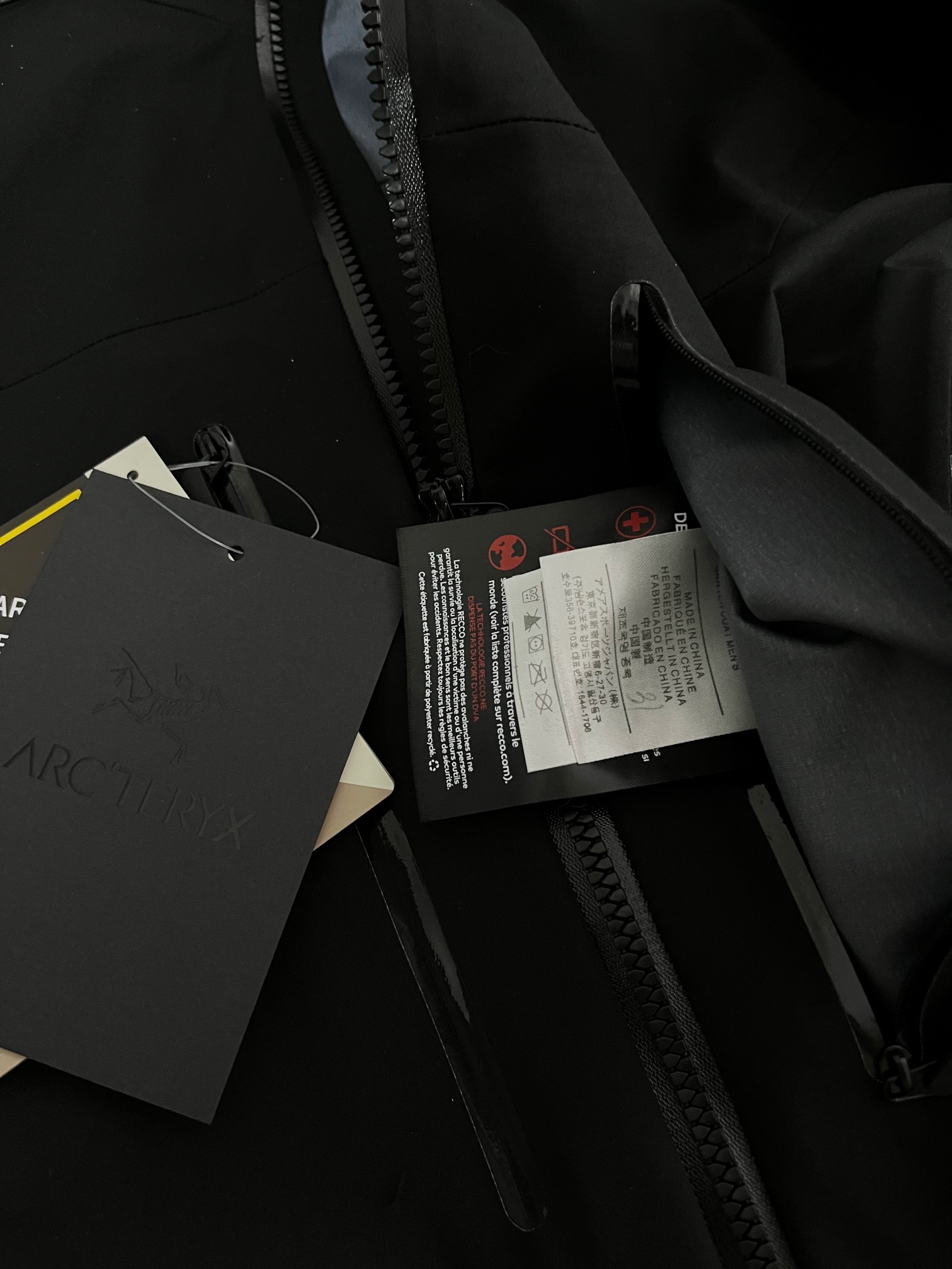Arcteryx Alpha Series Sv 7th Gen Gore-Tex Pro Jacket: Features and Sizing Guide - 图片 4