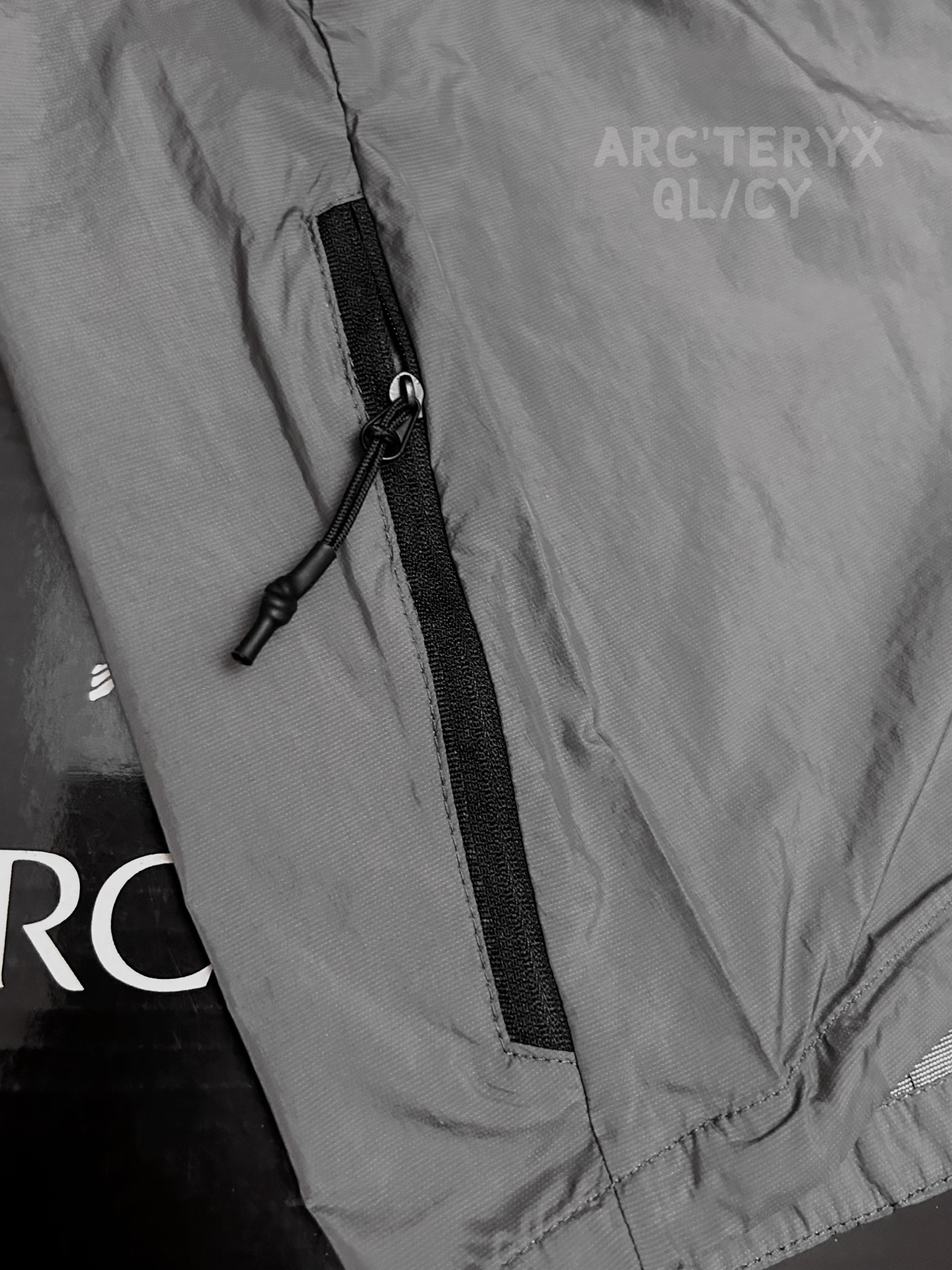 Arc'teryx ARC'TERYX /始祖鸟Norvan Windshell Hoody男女连帽衫轻量风壳夹克 户外休闲皮肤衣透气防晒服 10354