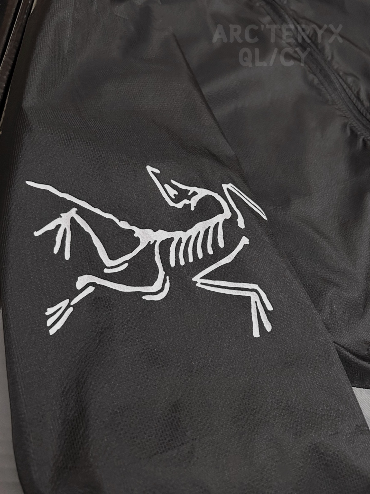 Arc'teryx ARC'TERYX /始祖鸟Norvan Windshell Hoody男女连帽衫轻量风壳夹克 户外休闲皮肤衣透气防晒服 10354