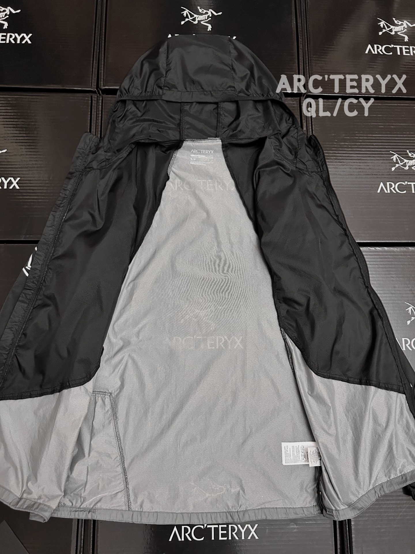 Arc'teryx ARC'TERYX /始祖鸟Norvan Windshell Hoody男女连帽衫轻量风壳夹克 户外休闲皮肤衣透气防晒服 10354