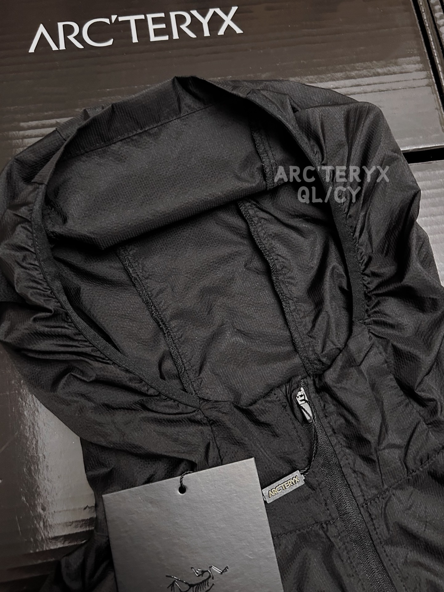 Arc'teryx ARC'TERYX /始祖鸟Norvan Windshell Hoody男女连帽衫轻量风壳夹克 户外休闲皮肤衣透气防晒服 10354