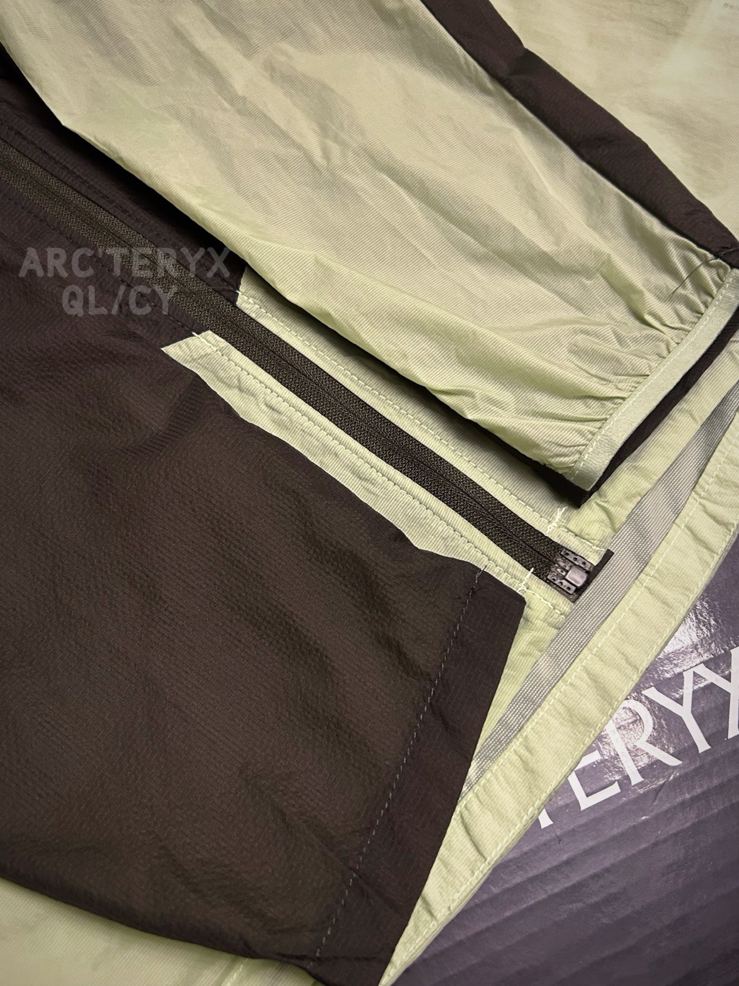 Arc'teryx ARC'TERYX /始祖鸟Norvan Windshell Hoody男女连帽衫轻量风壳夹克 户外休闲皮肤衣透气防晒服 10354