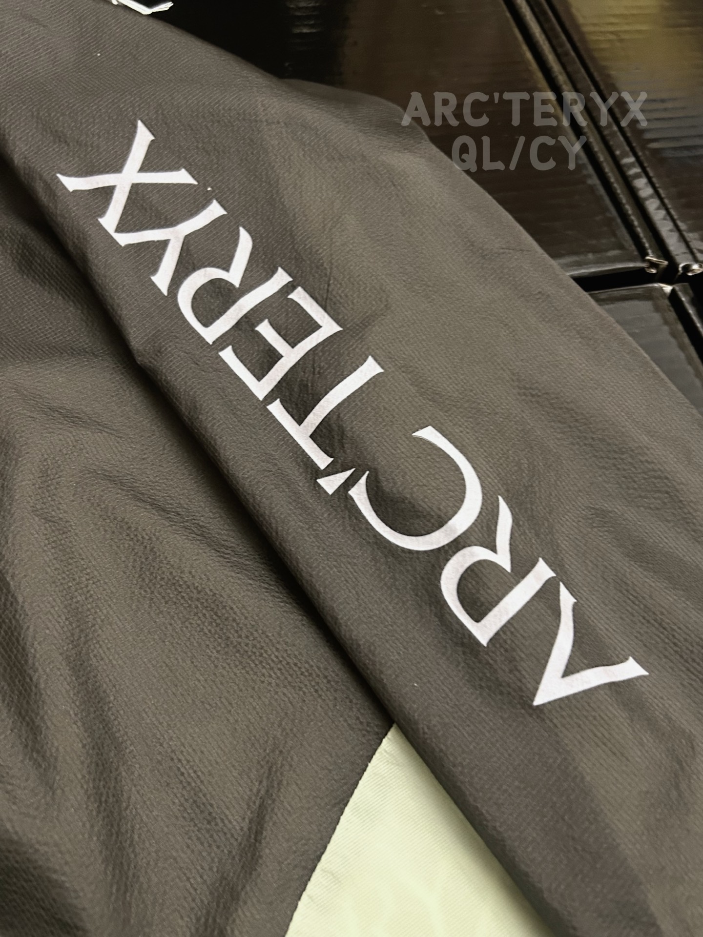 Arc'teryx ARC'TERYX /始祖鸟Norvan Windshell Hoody男女连帽衫轻量风壳夹克 户外休闲皮肤衣透气防晒服 10354