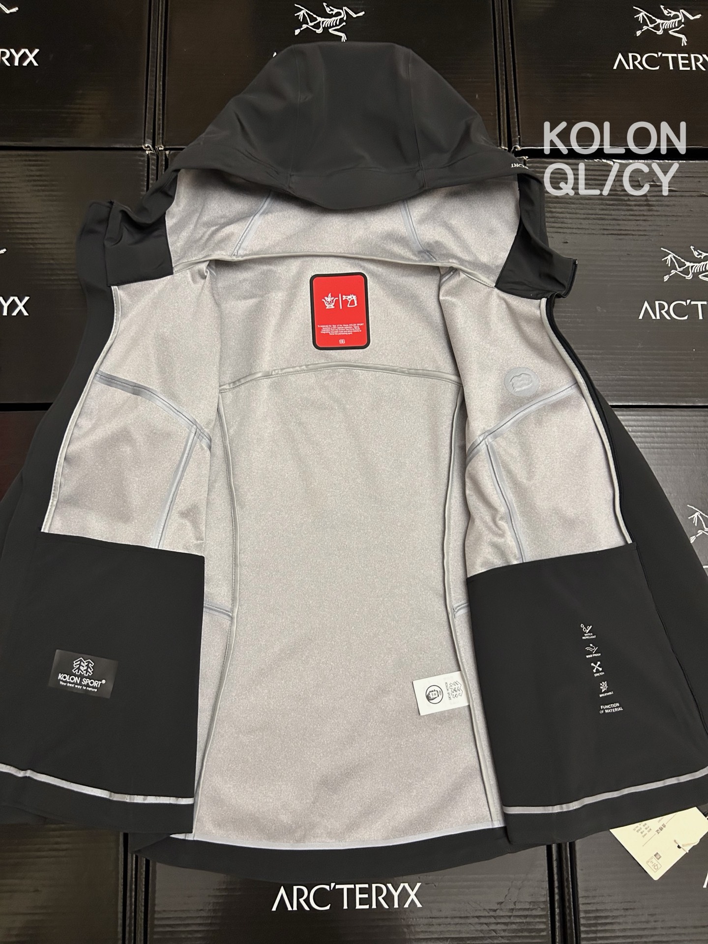 Moncler G18 女款马年限定